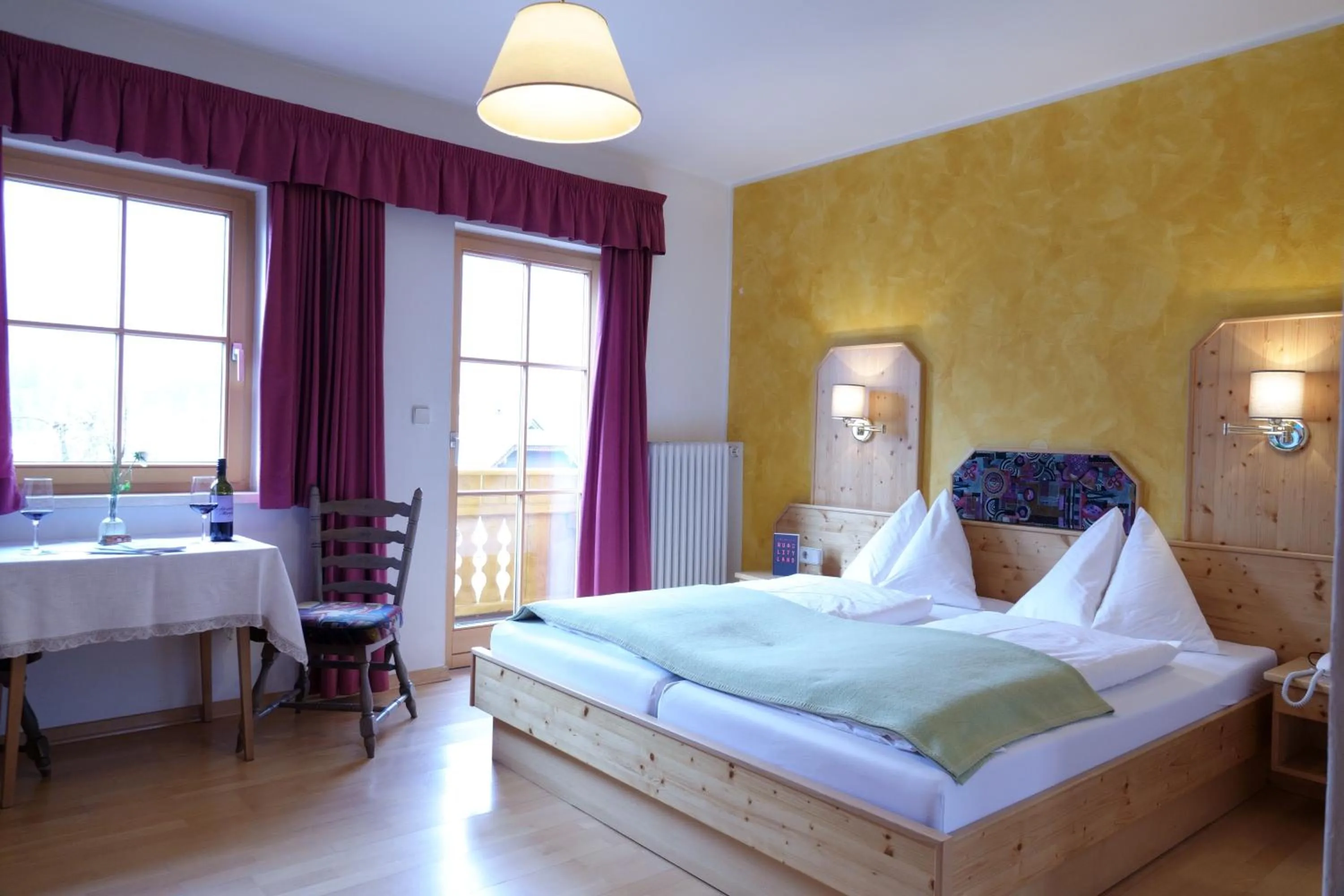 Bed in Hotel Malteinerhof