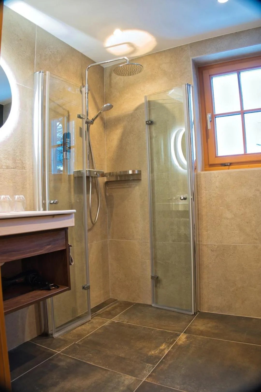 Shower in Hotel Malteinerhof