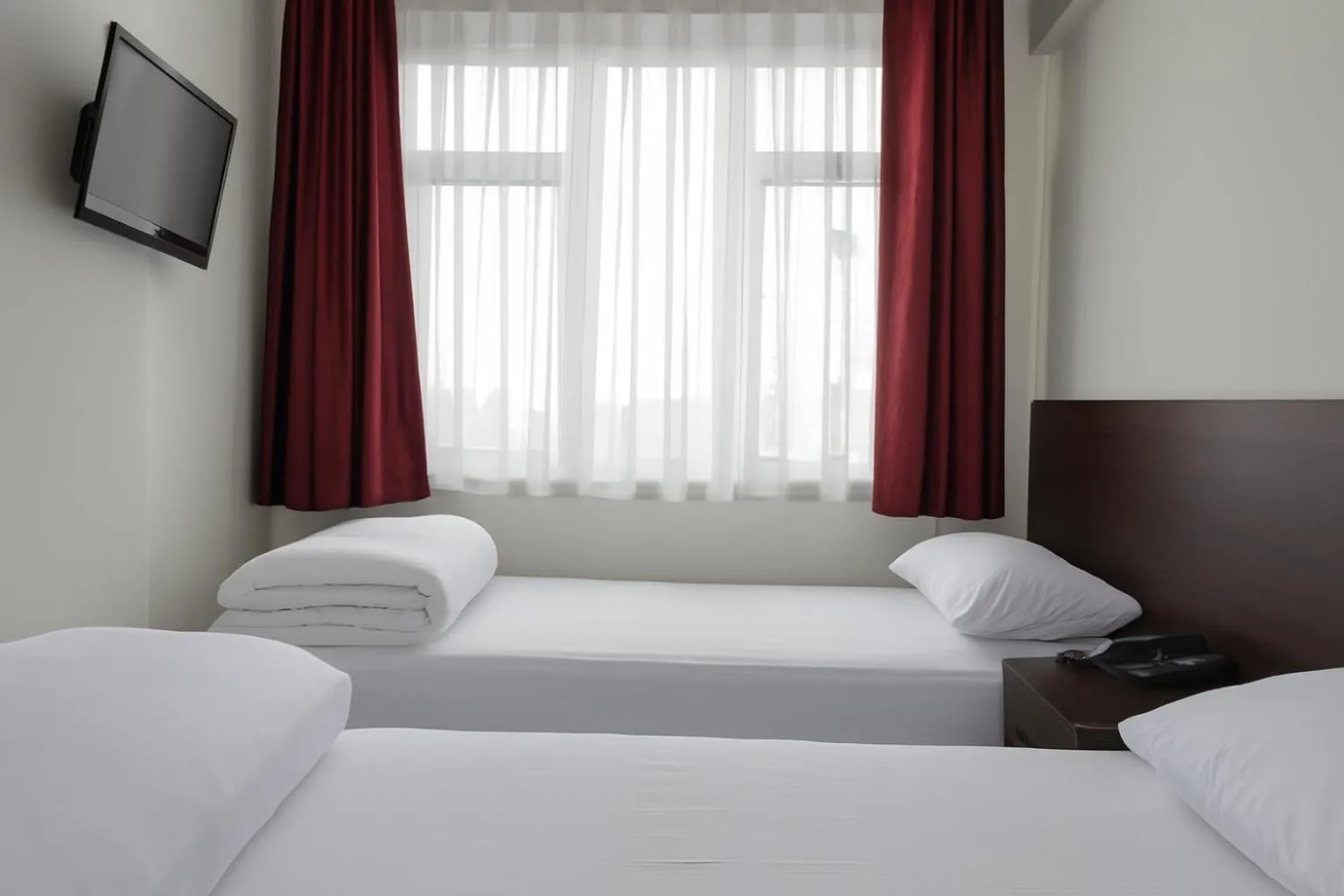 Bed in Cagri Hotel