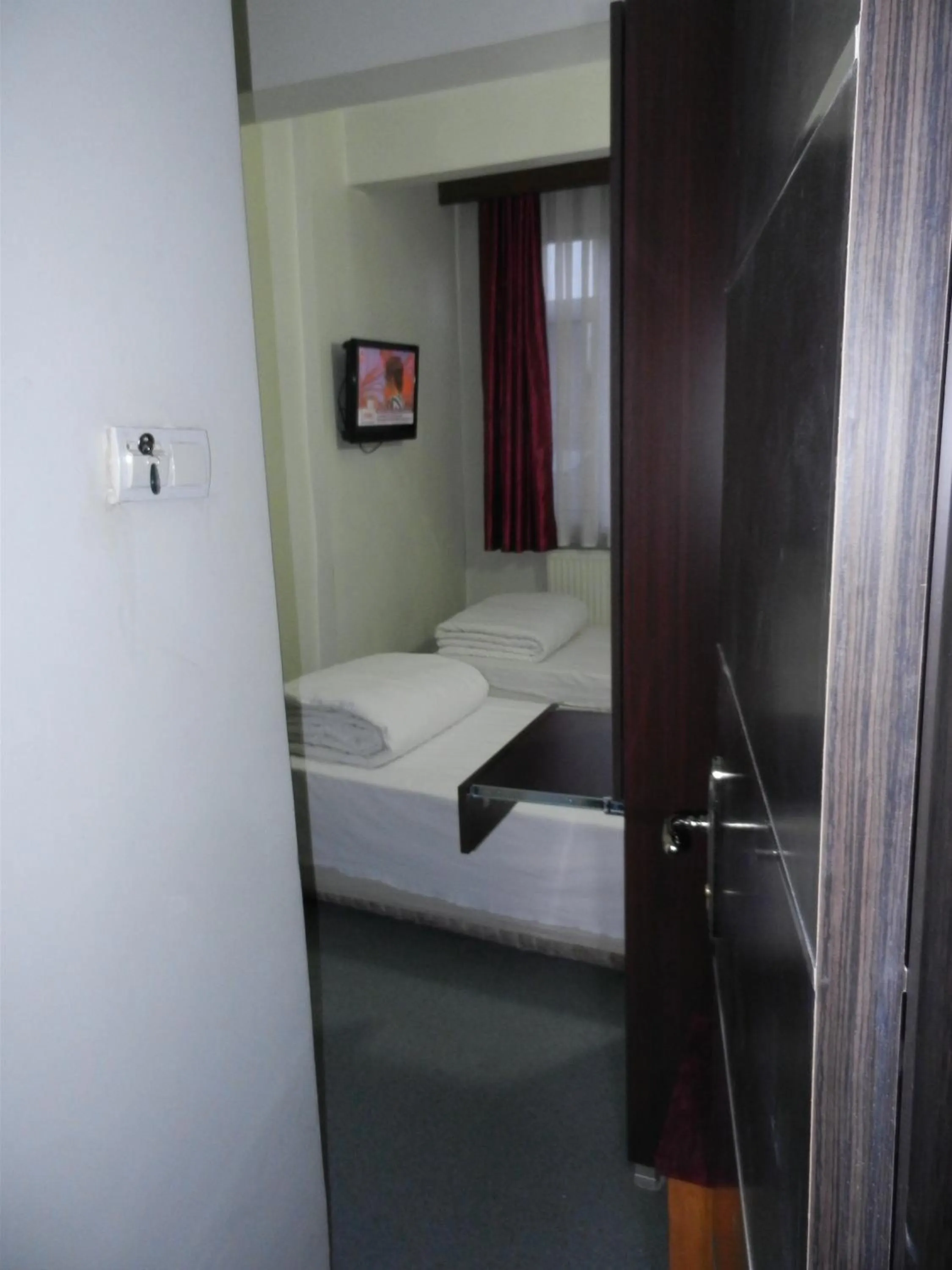 Photo of the whole room, Bed in Cagri Hotel