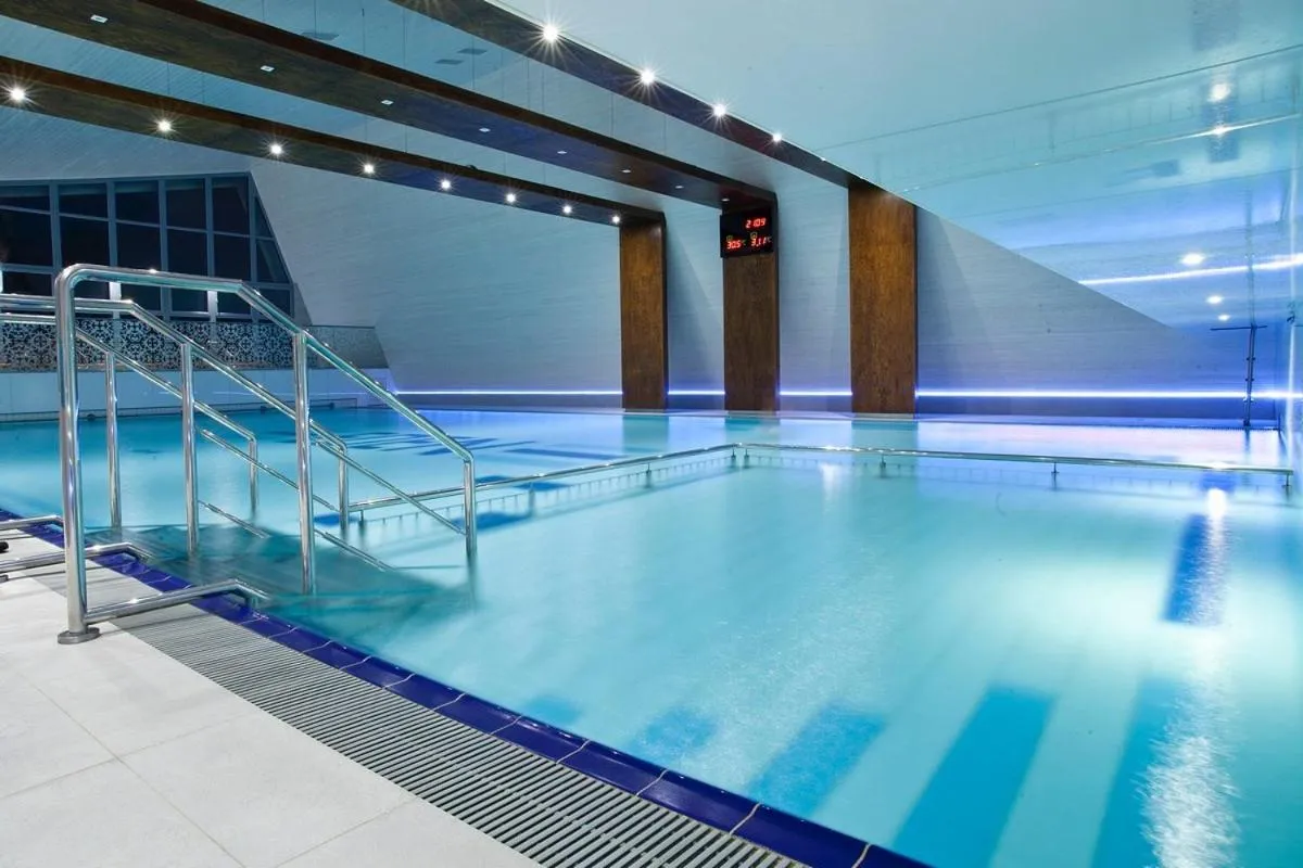 Swimming pool in Domki Holenderskie Eden Resort & Spa