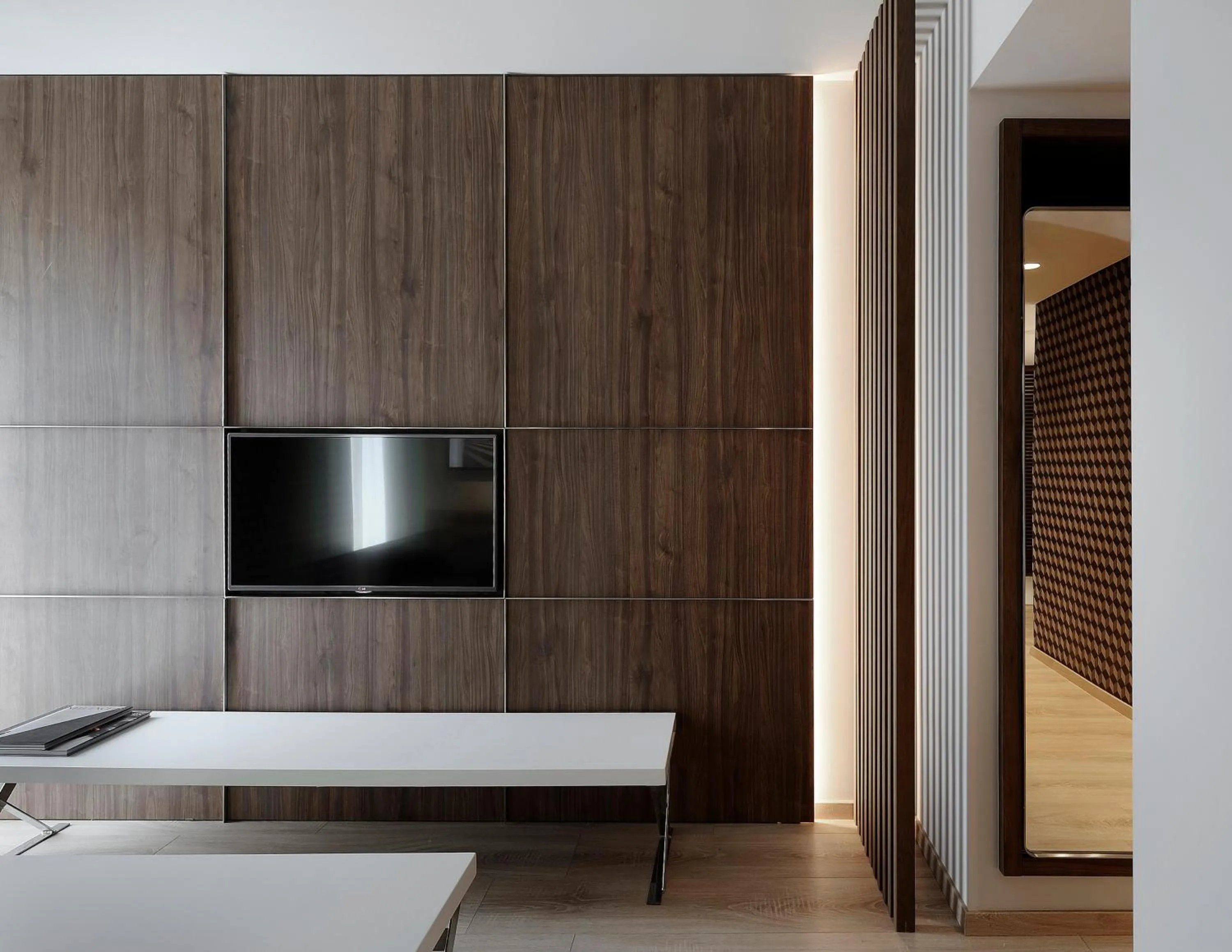 TV and multimedia, Bed in Evridiki