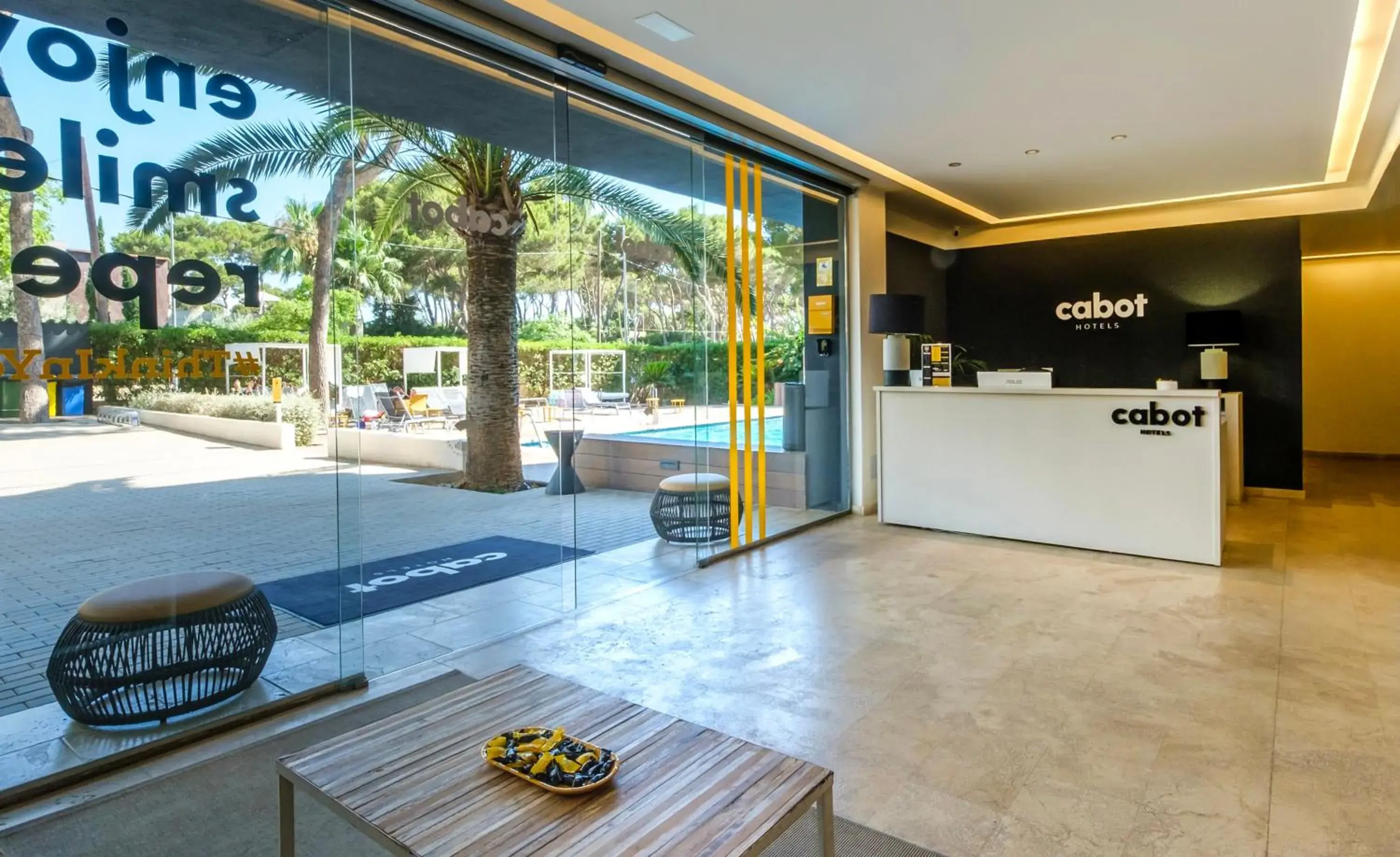 Lobby or reception in Cabot Tres Torres Apartamentos Lobby or reception in Cabot Tres Torres Apartamentos