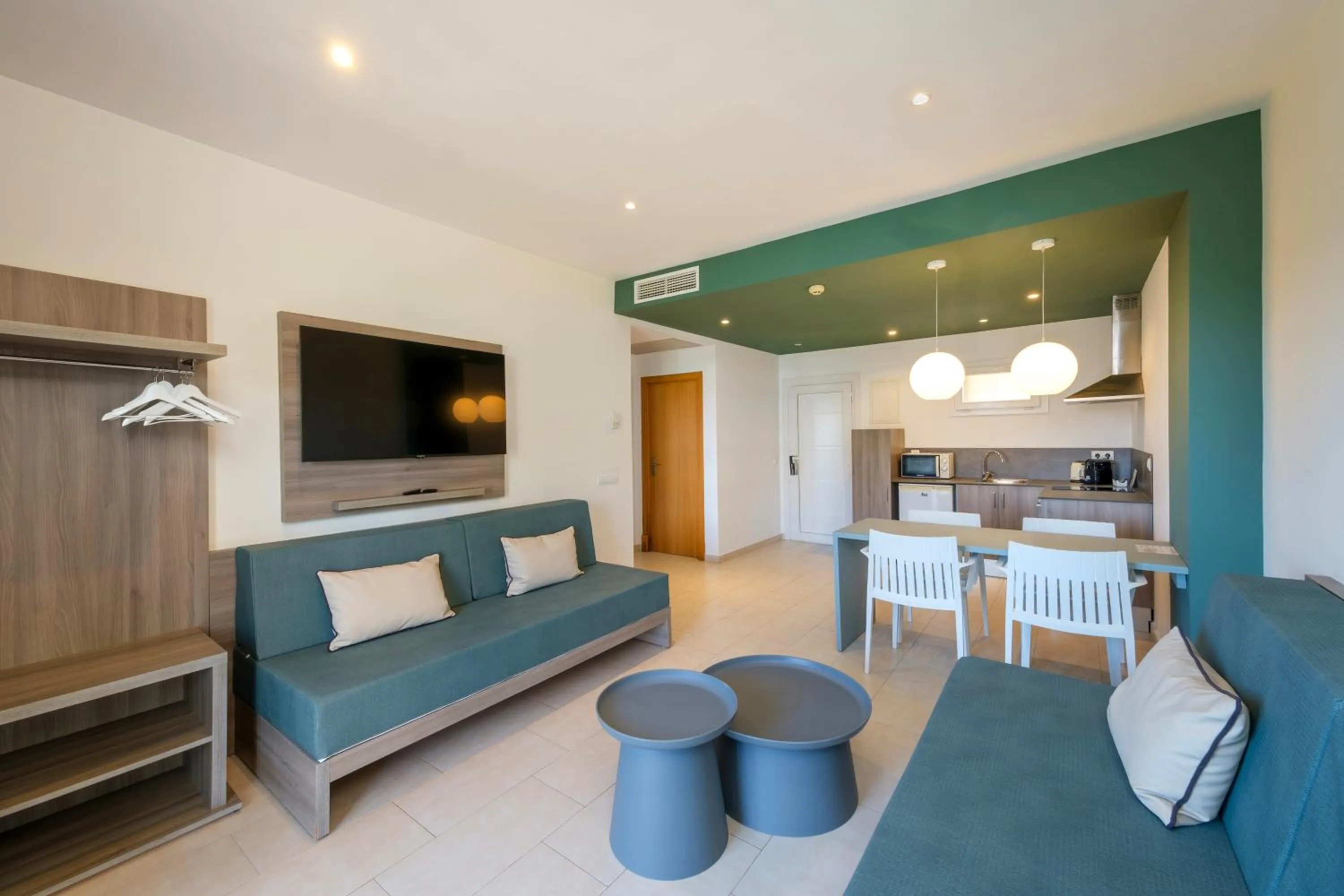 Living room in Cabot Tres Torres Apartamentos