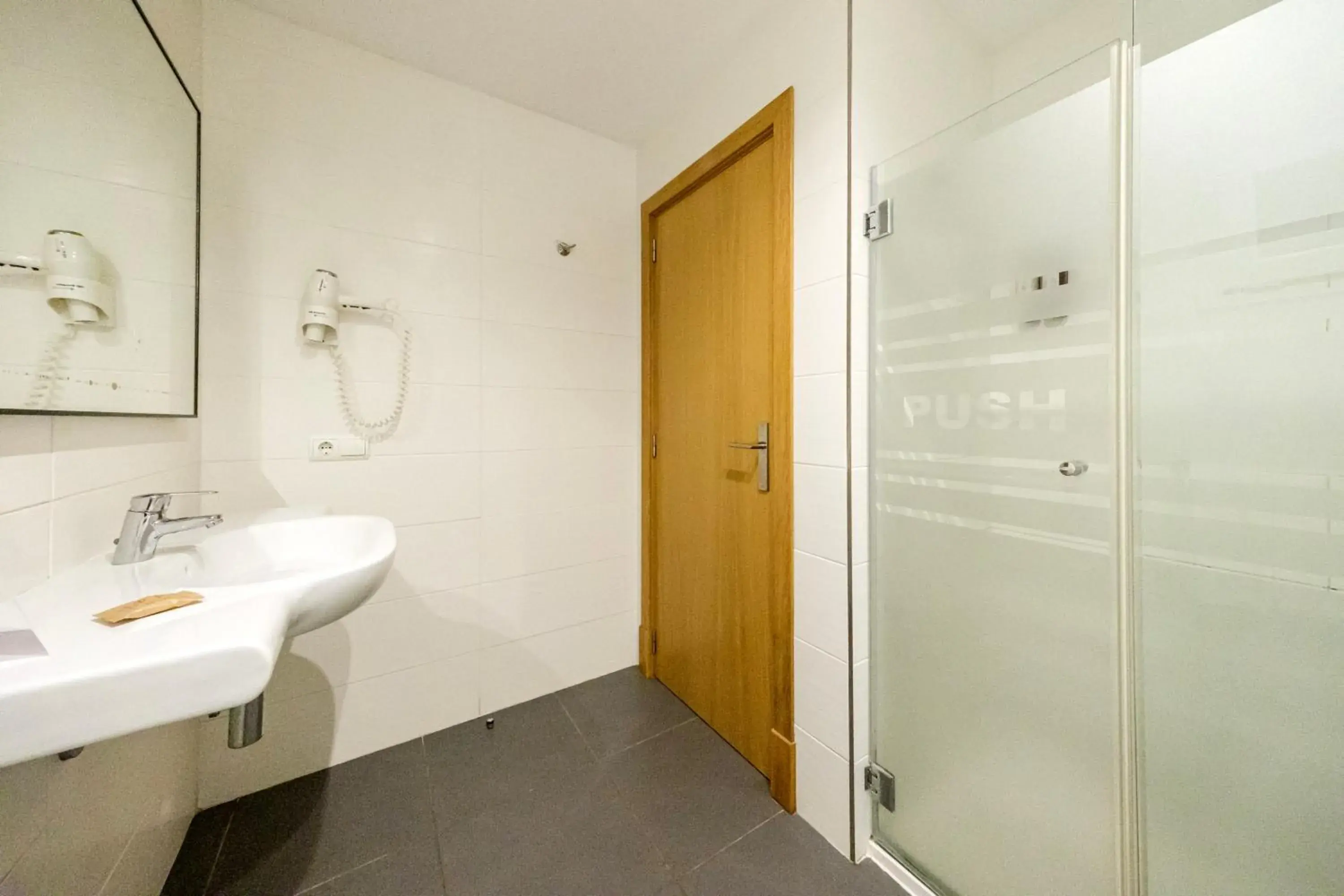One-Bedroom Apartment in Cabot Tres Torres Apartamentos One-Bedroom Apartment in Cabot Tres Torres Apartamentos