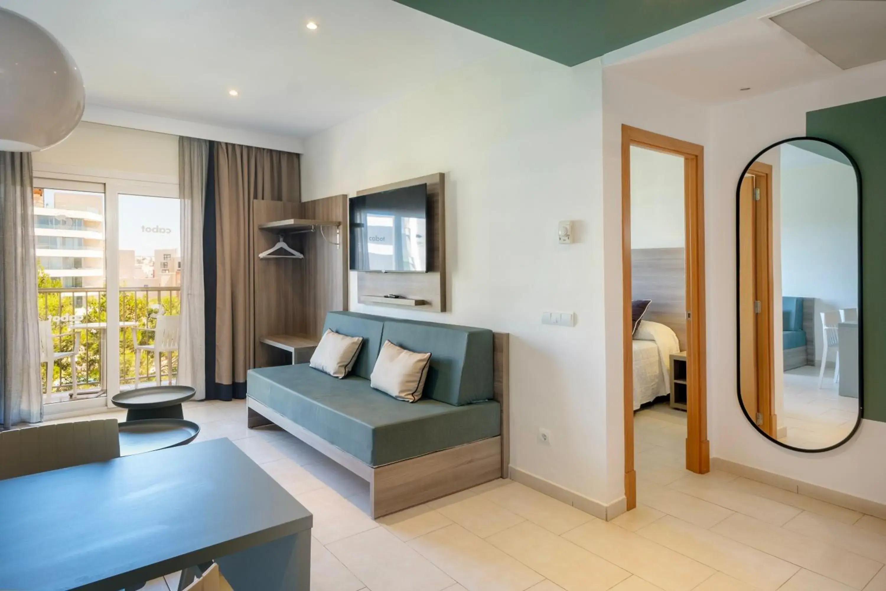 One-Bedroom Apartment (2 Adults + 1 Child) in Cabot Tres Torres Apartamentos One-Bedroom Apartment (2 Adults + 1 Child) in Cabot Tres Torres Apartamentos