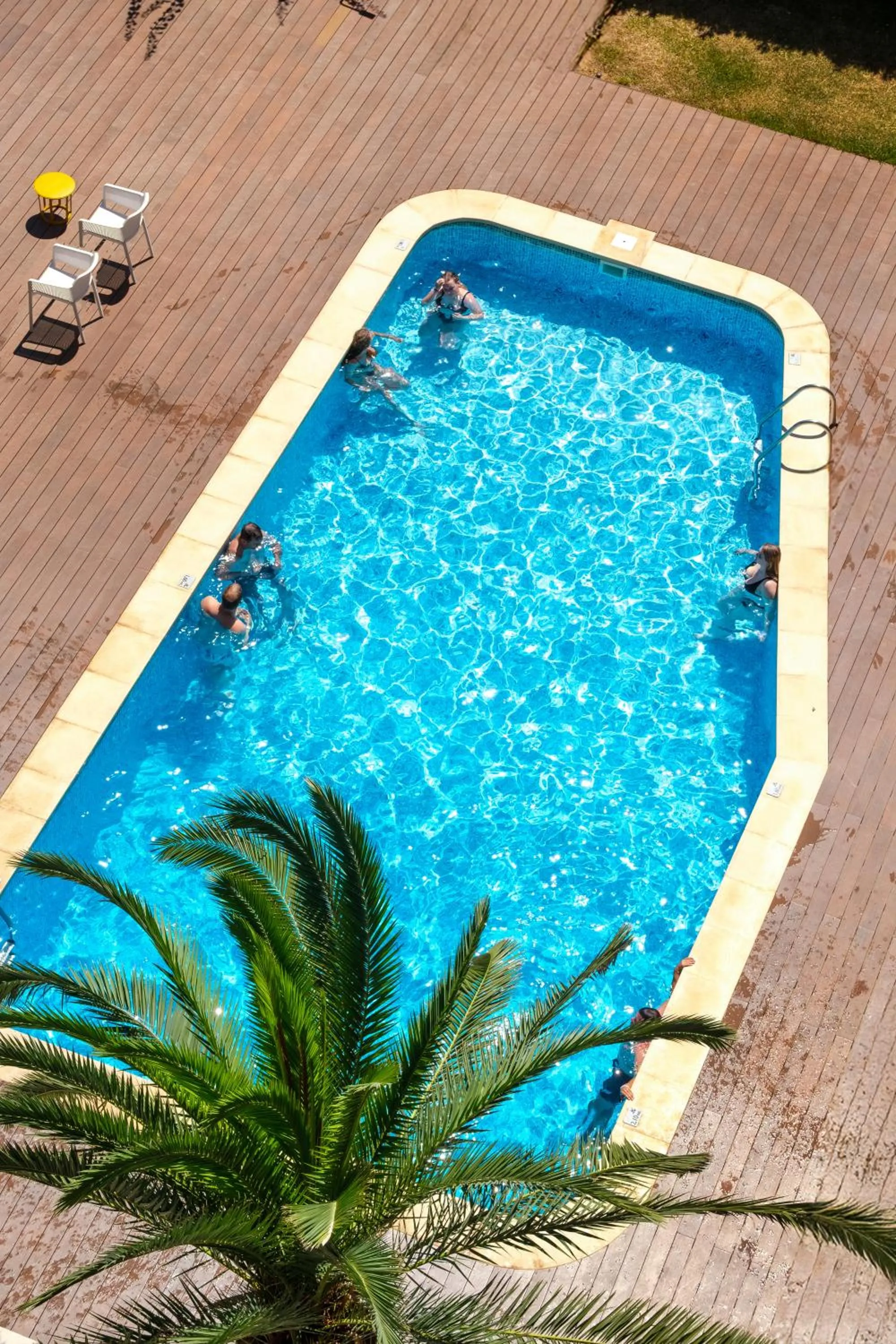Swimming pool in Cabot Tres Torres Apartamentos