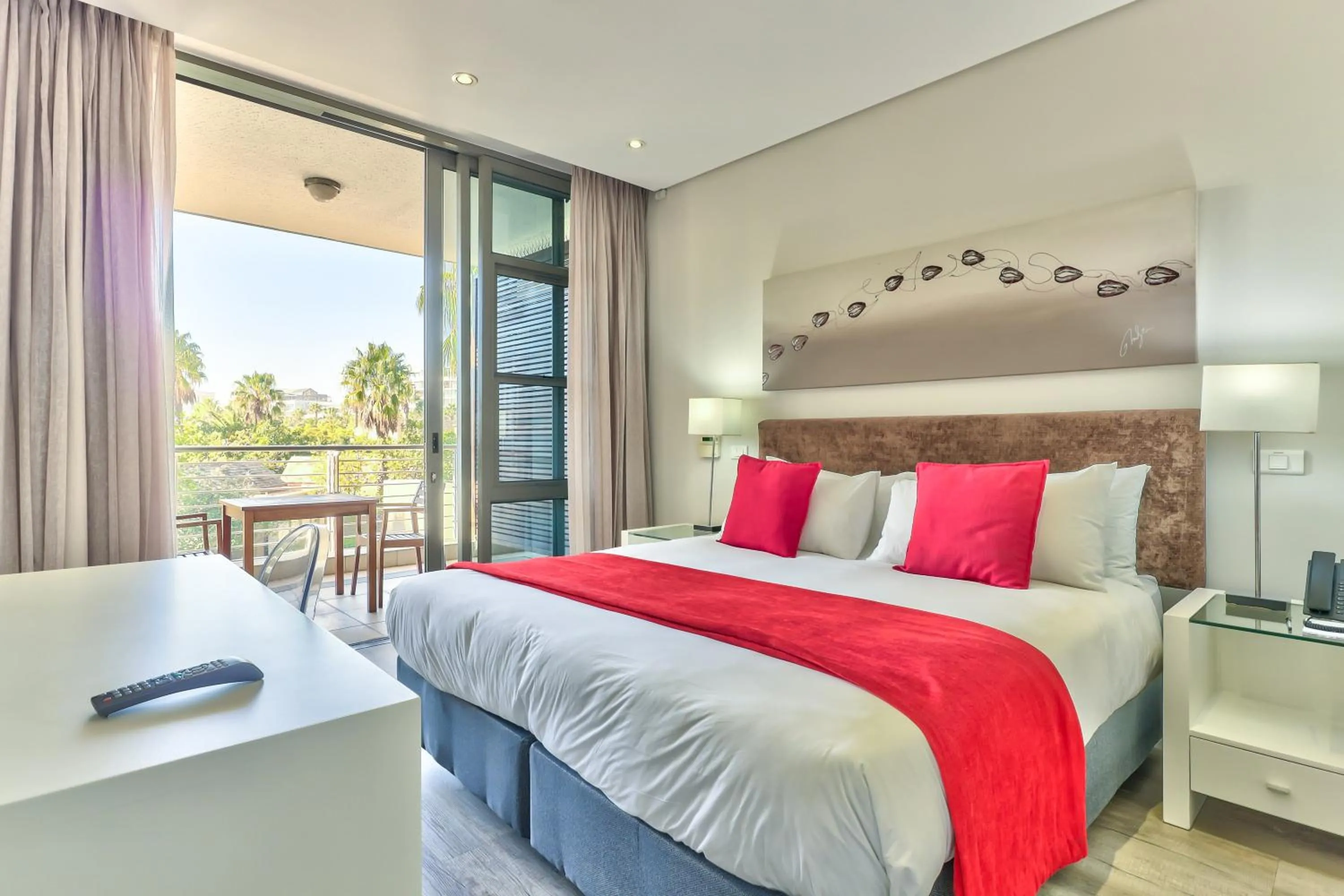 Bed in Lawhill Luxury Apartments - V & A Waterfront