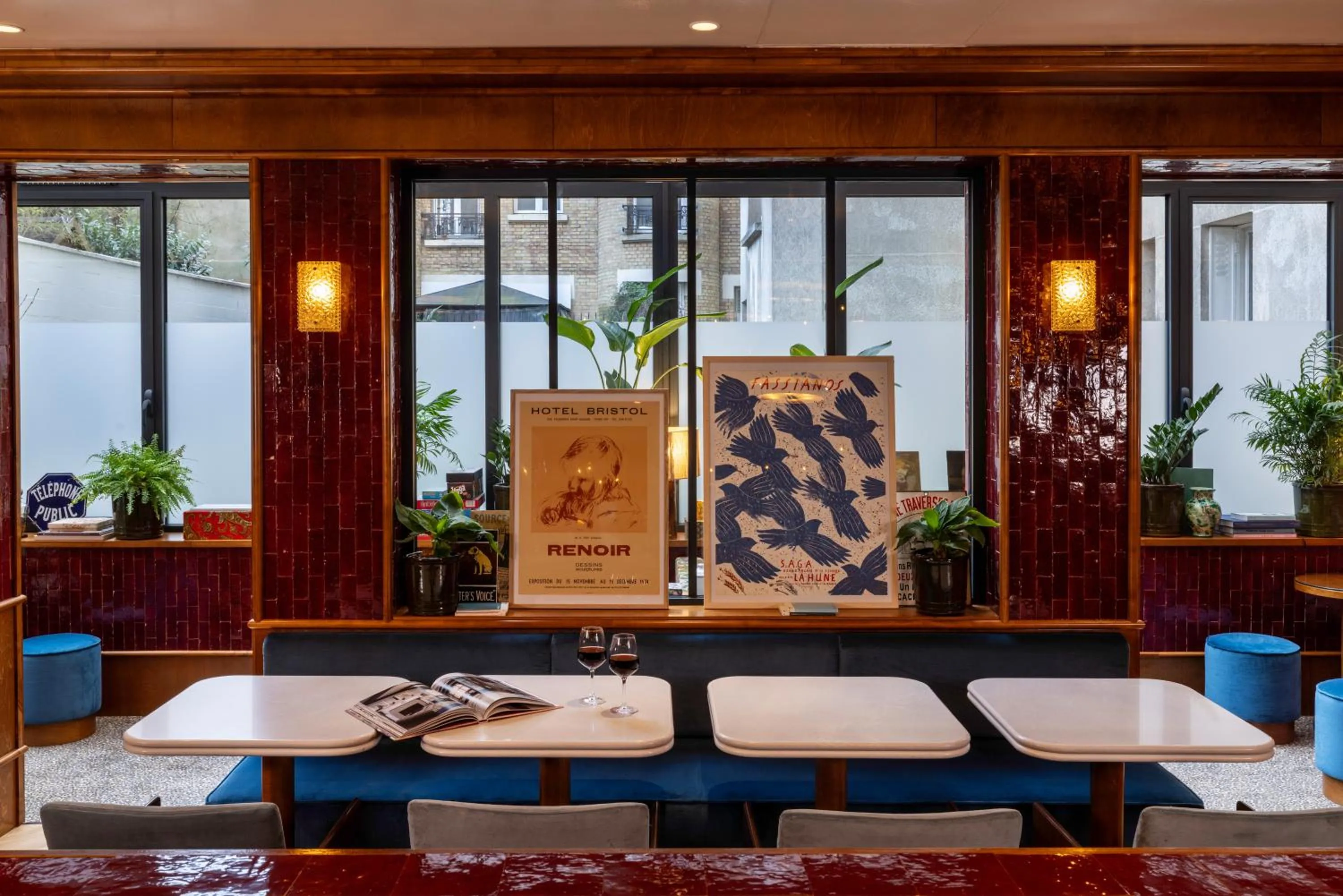 Lounge or bar in Hôtel La Conversation