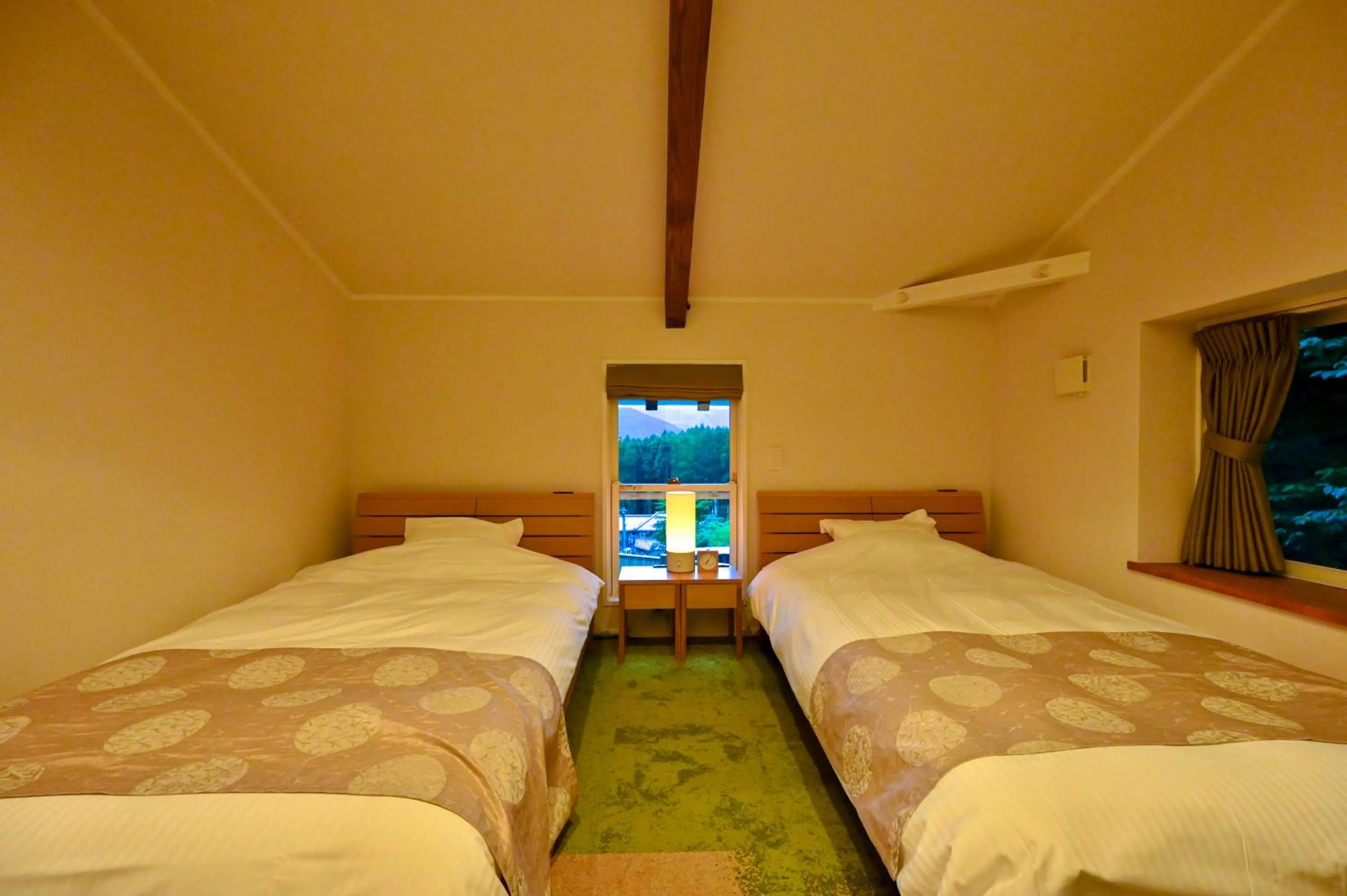 Bedroom, Bed in Ikkoten