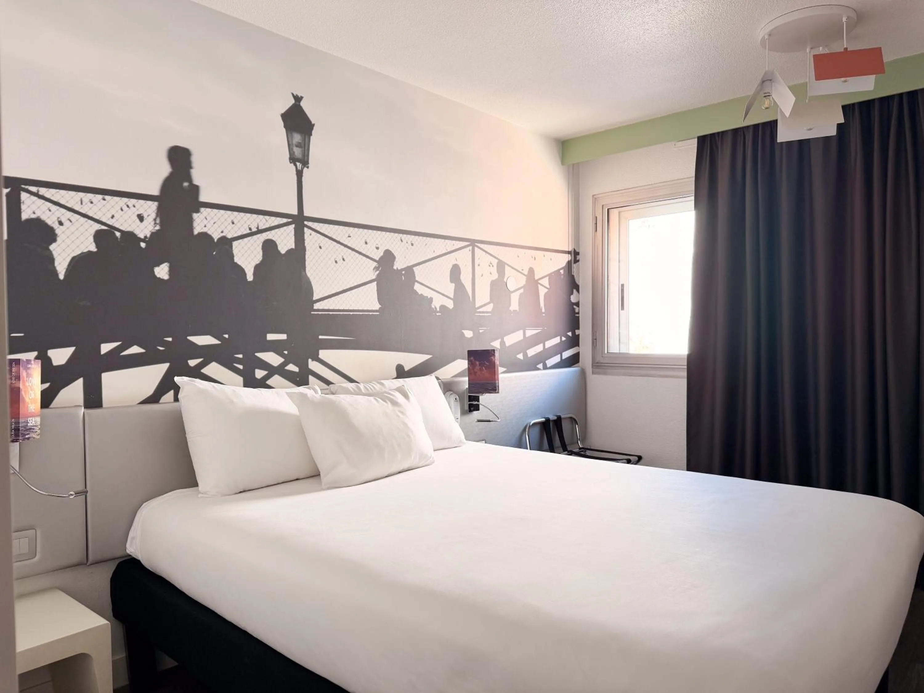 Photo of the whole room, Bed in ibis Styles Paris Tolbiac Bibliotheque