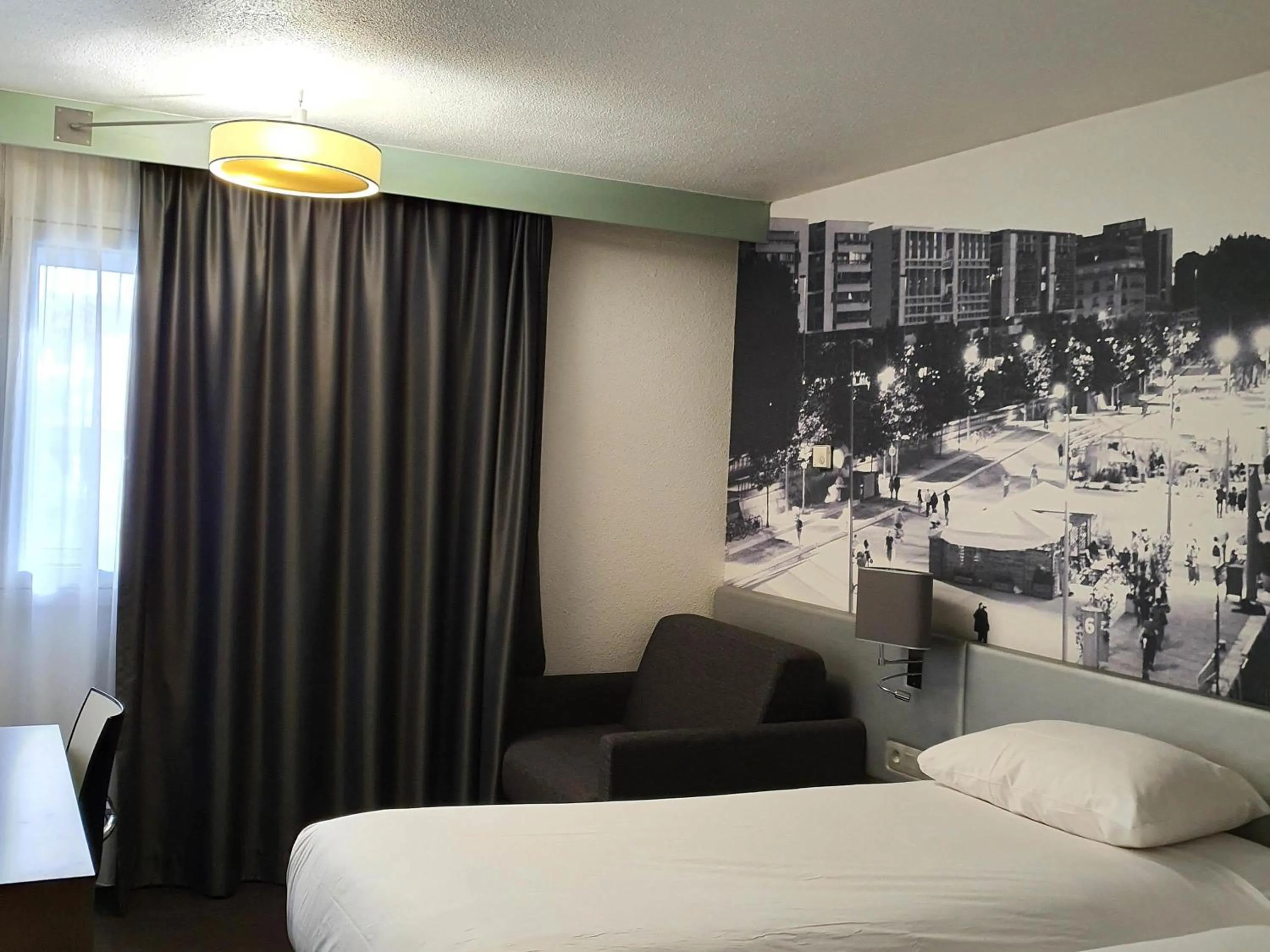 Bedroom, Bed in ibis Styles Paris Tolbiac Bibliotheque