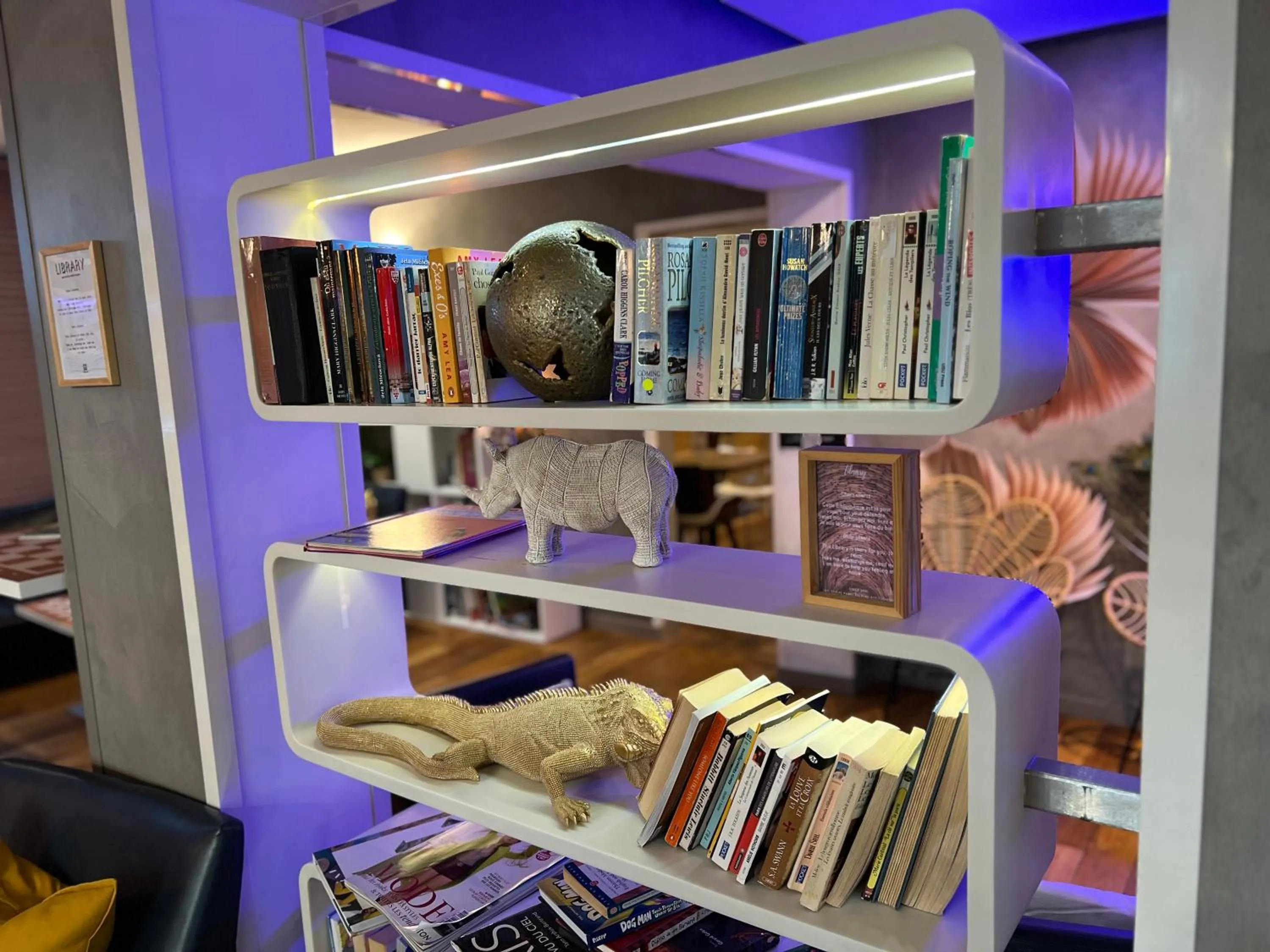 Library in ibis Styles Paris Tolbiac Bibliotheque