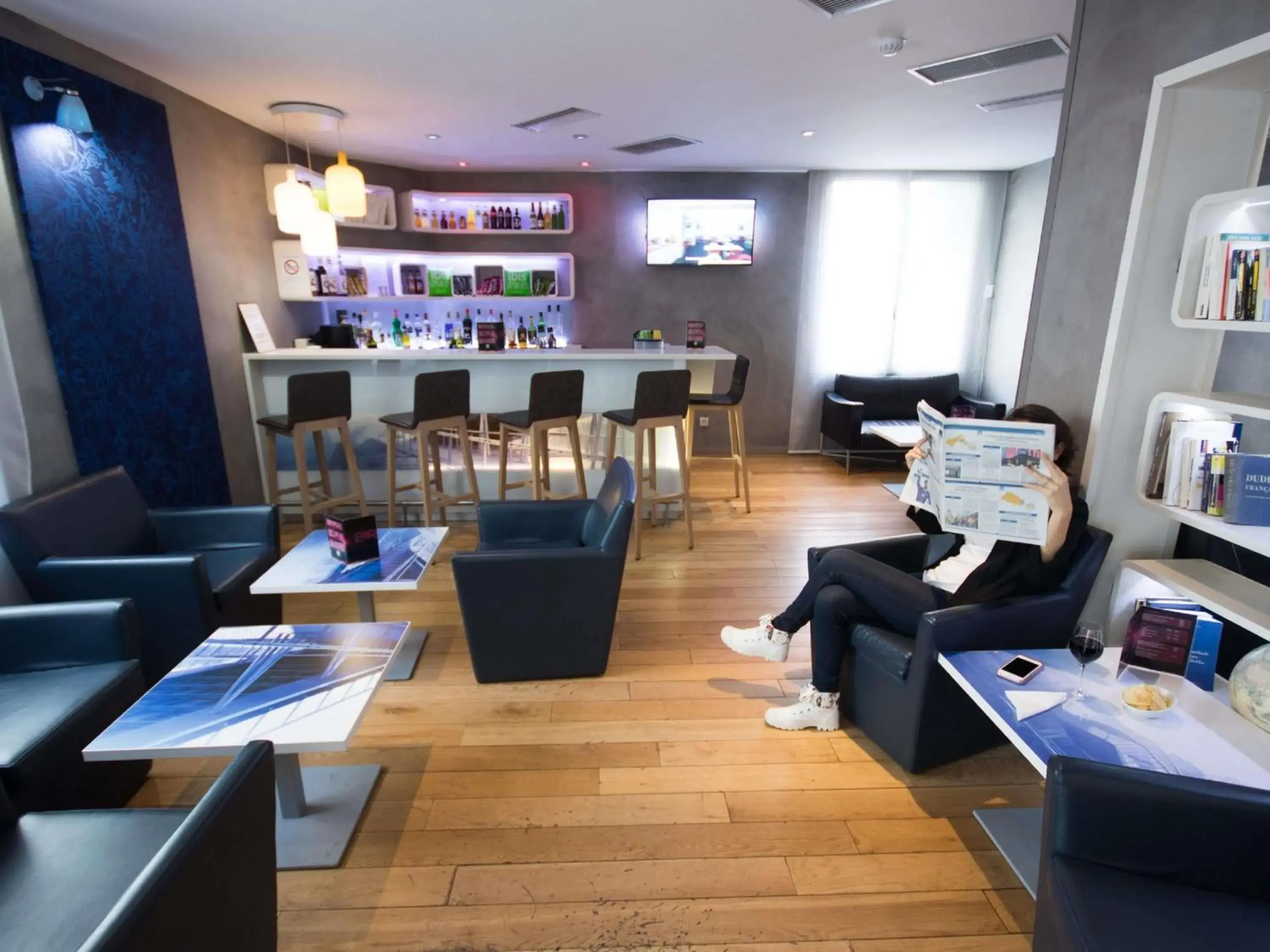 Lounge or bar in ibis Styles Paris Tolbiac Bibliotheque Lounge or bar in ibis Styles Paris Tolbiac Bibliotheque