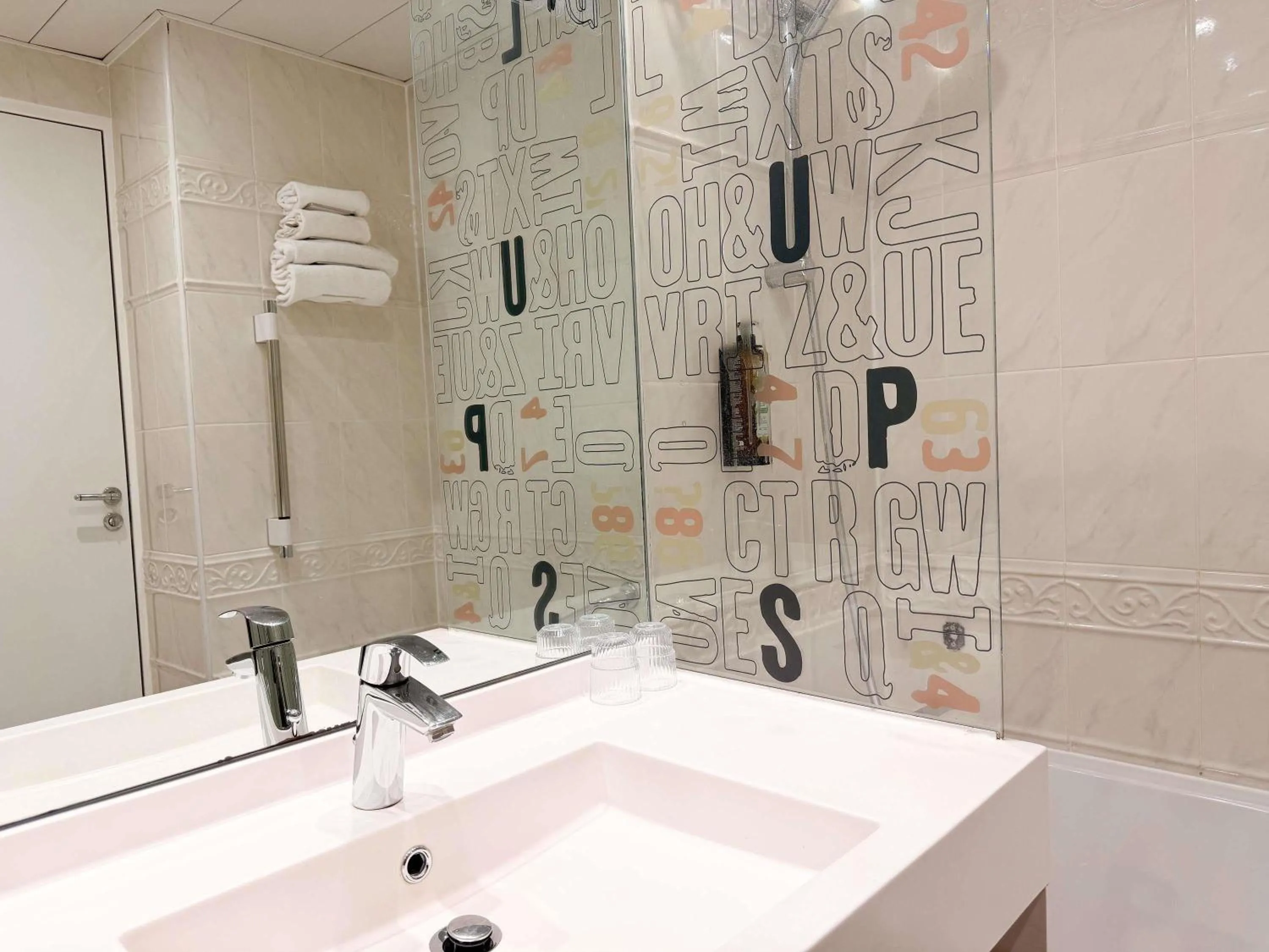 Bedroom in ibis Styles Paris Tolbiac Bibliotheque
