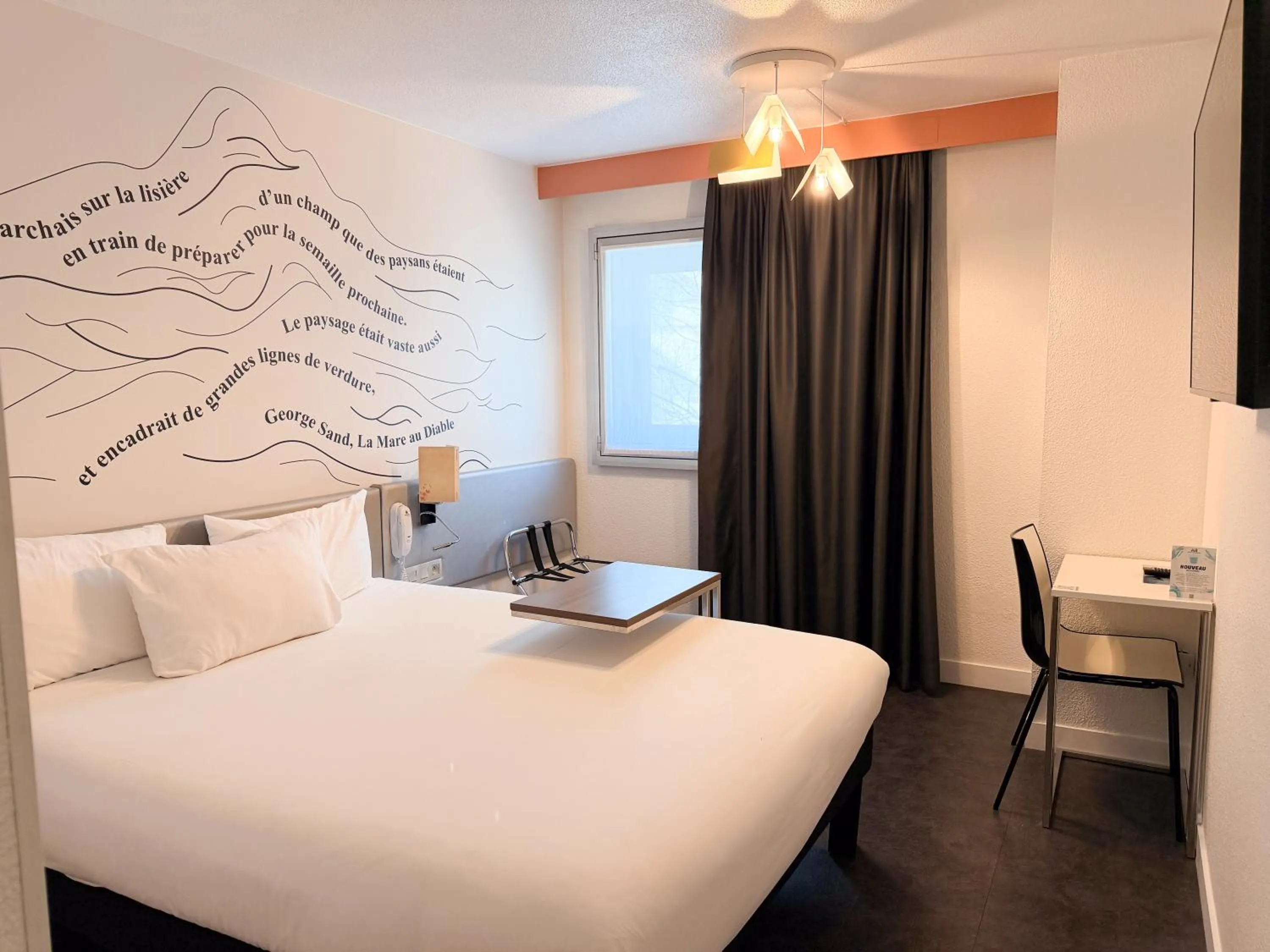 Bedroom, Bed in ibis Styles Paris Tolbiac Bibliotheque