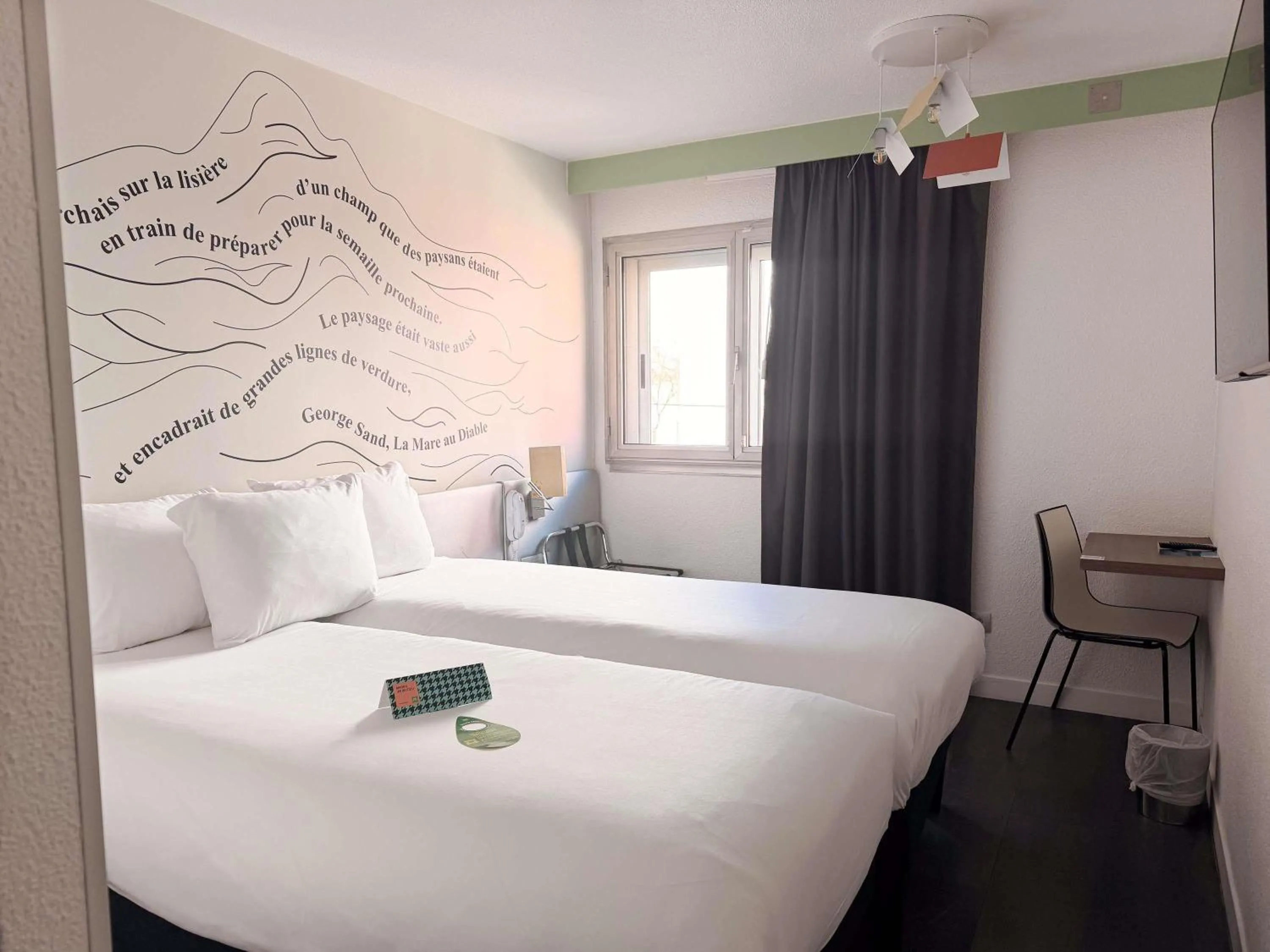 Bedroom, Bed in ibis Styles Paris Tolbiac Bibliotheque