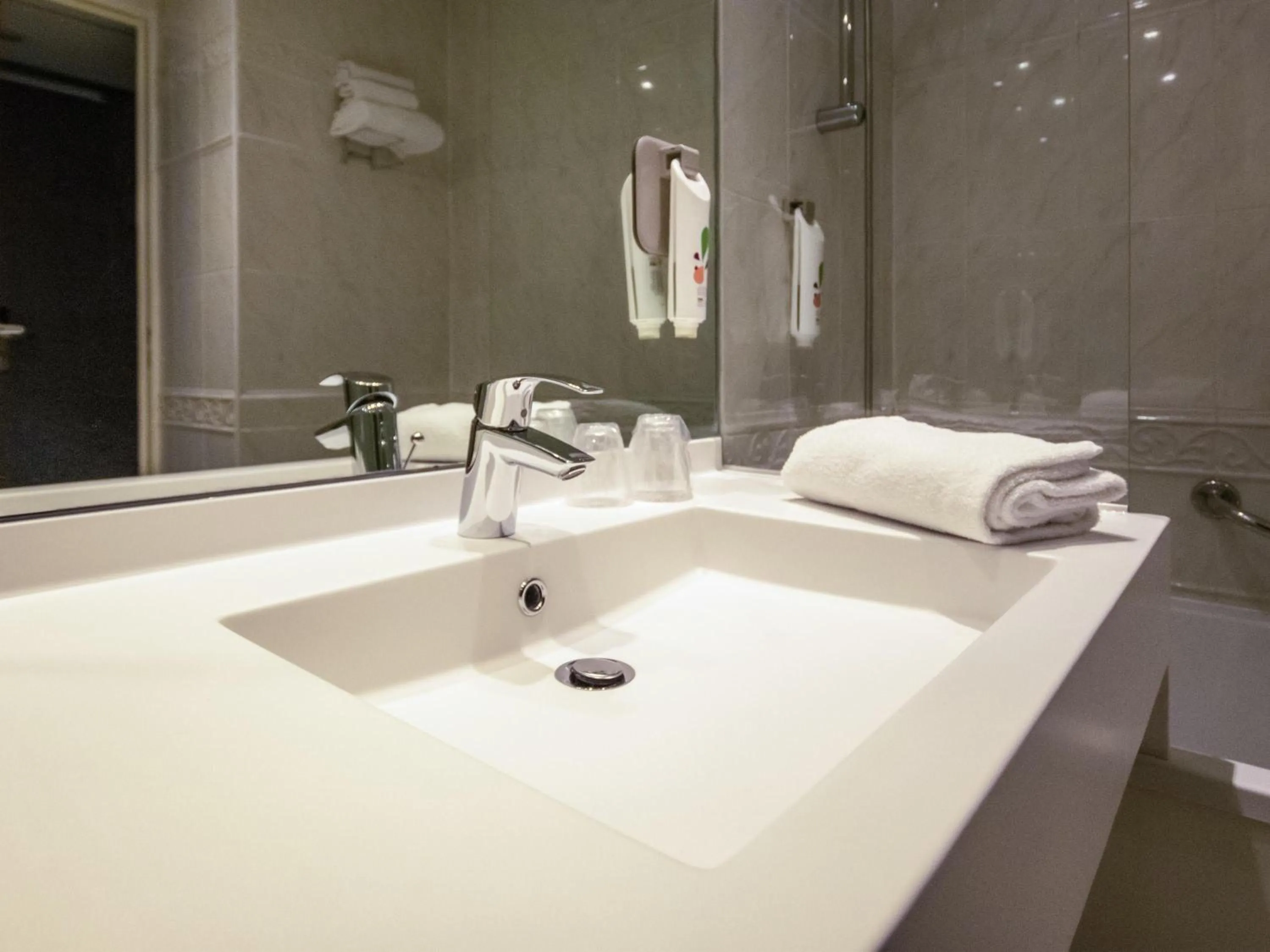 Bedroom in ibis Styles Paris Tolbiac Bibliotheque