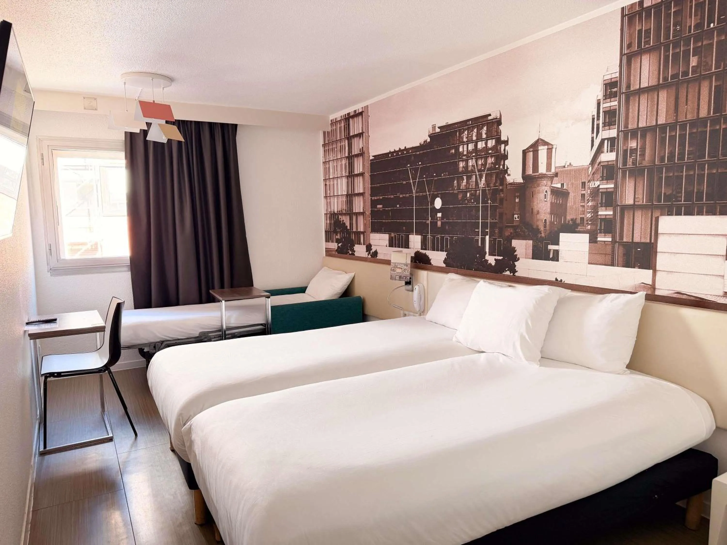 Bedroom, Bed in ibis Styles Paris Tolbiac Bibliotheque