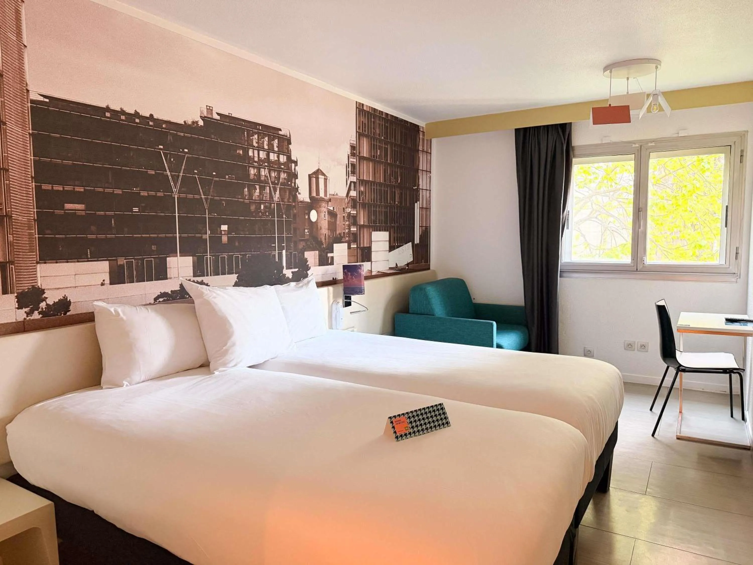 Bedroom, Bed in ibis Styles Paris Tolbiac Bibliotheque