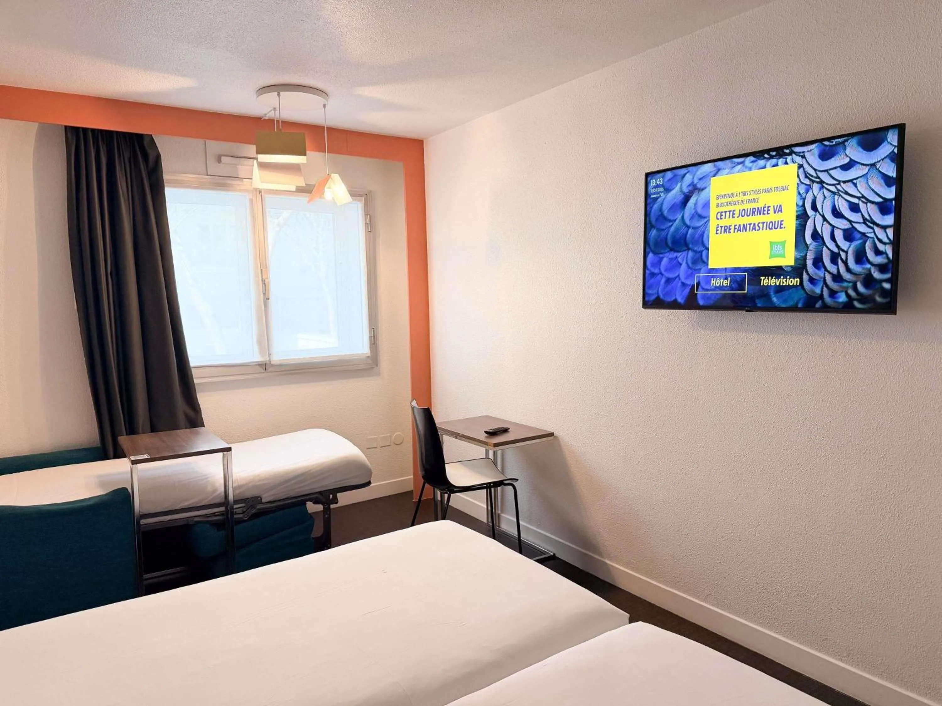 Bedroom, Bed in ibis Styles Paris Tolbiac Bibliotheque