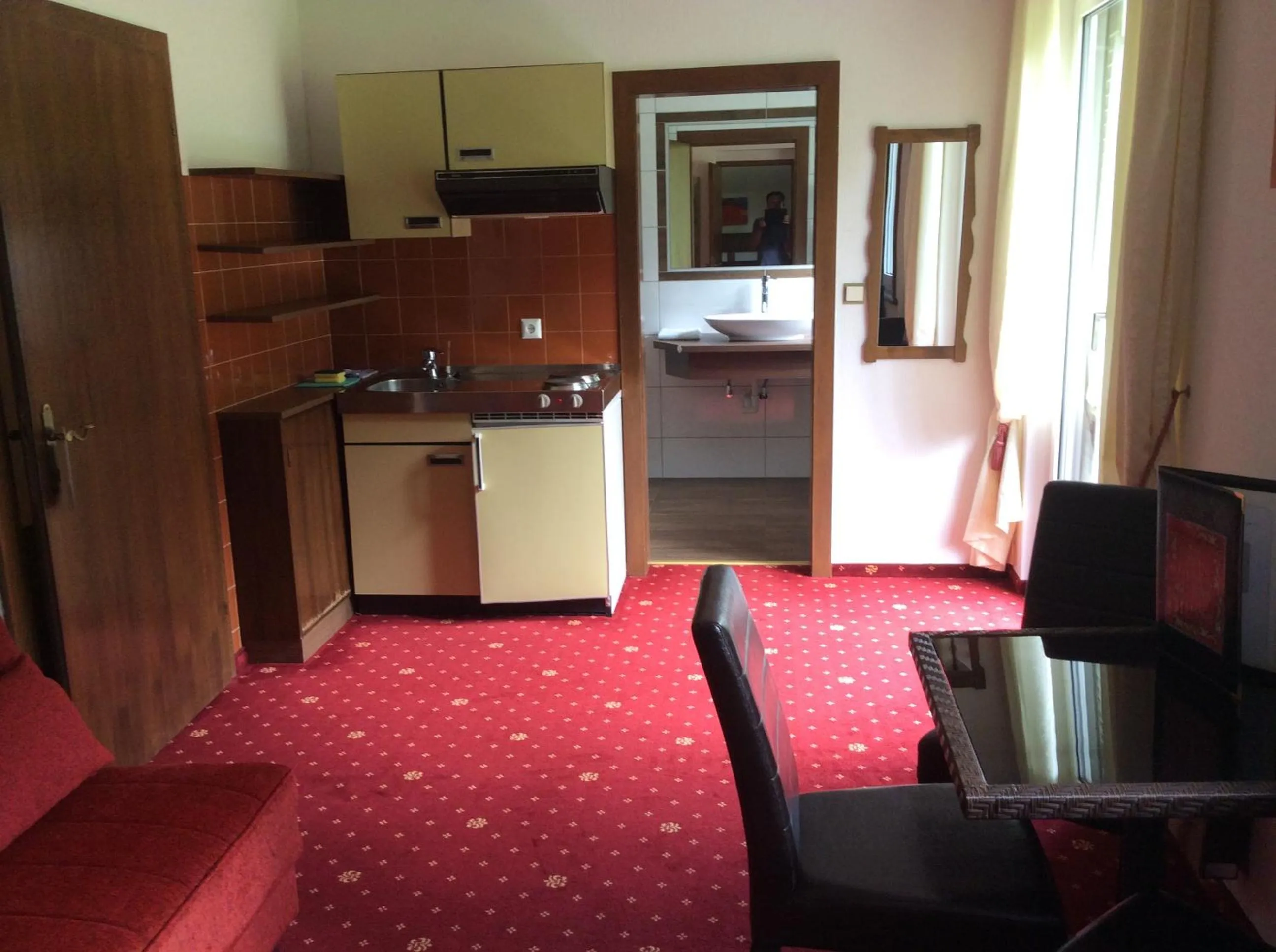 Kitchen or kitchenette in Villa Desiree - Hotel Garni - Adults Only