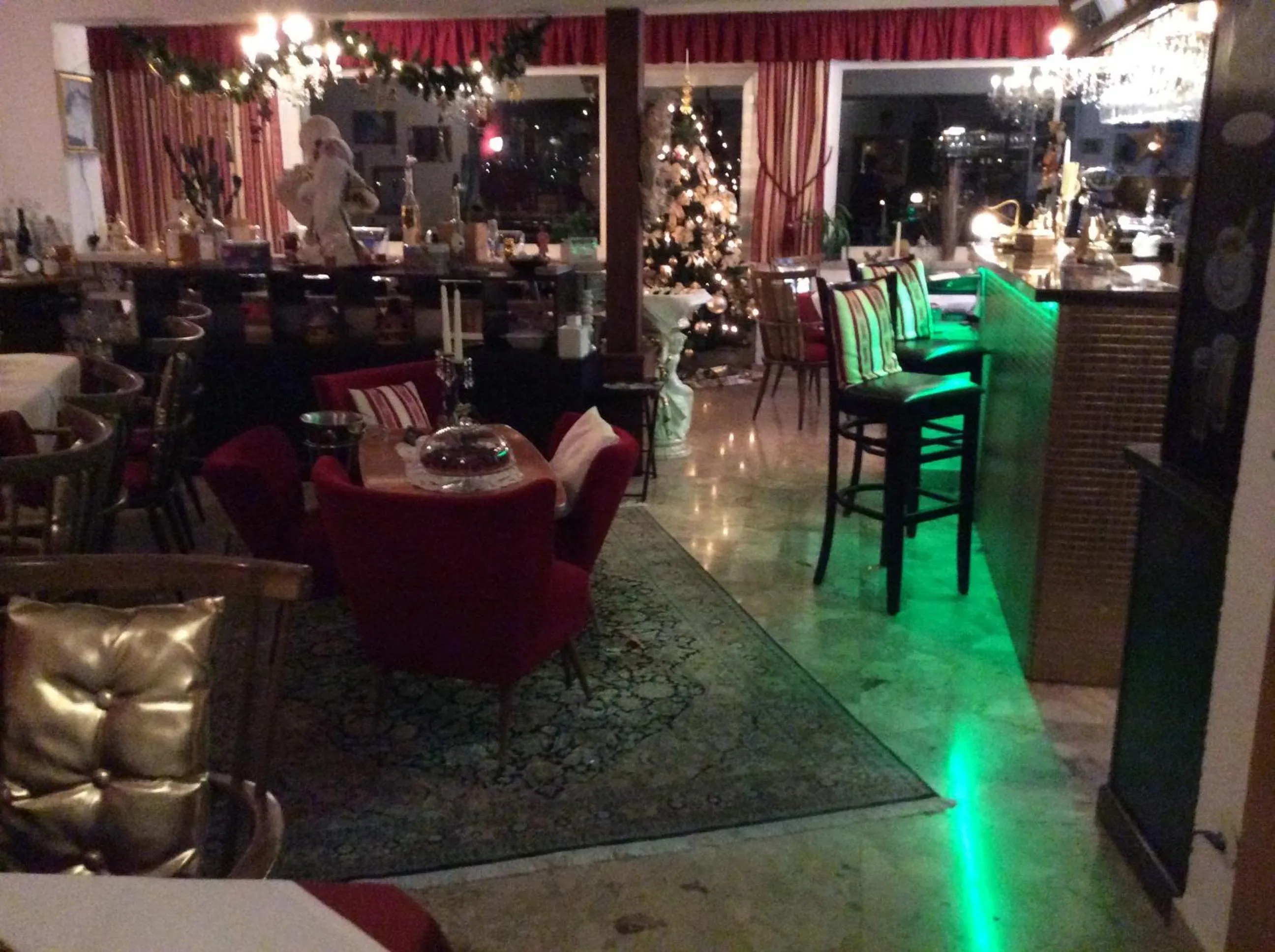 Restaurant/places to eat in Villa Desiree - Hotel Garni - Adults Only