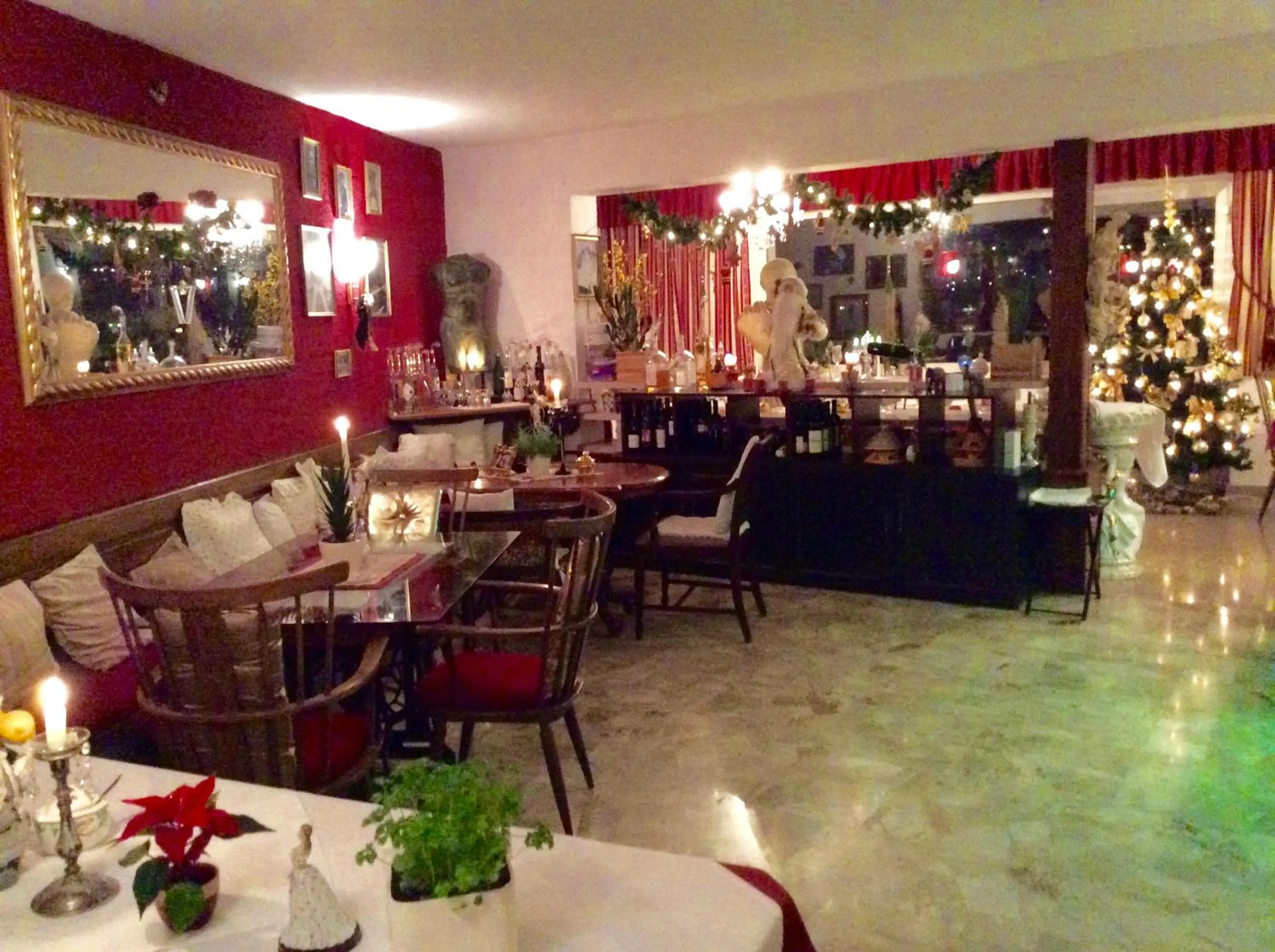 Restaurant/places to eat in Villa Desiree - Hotel Garni - Adults Only