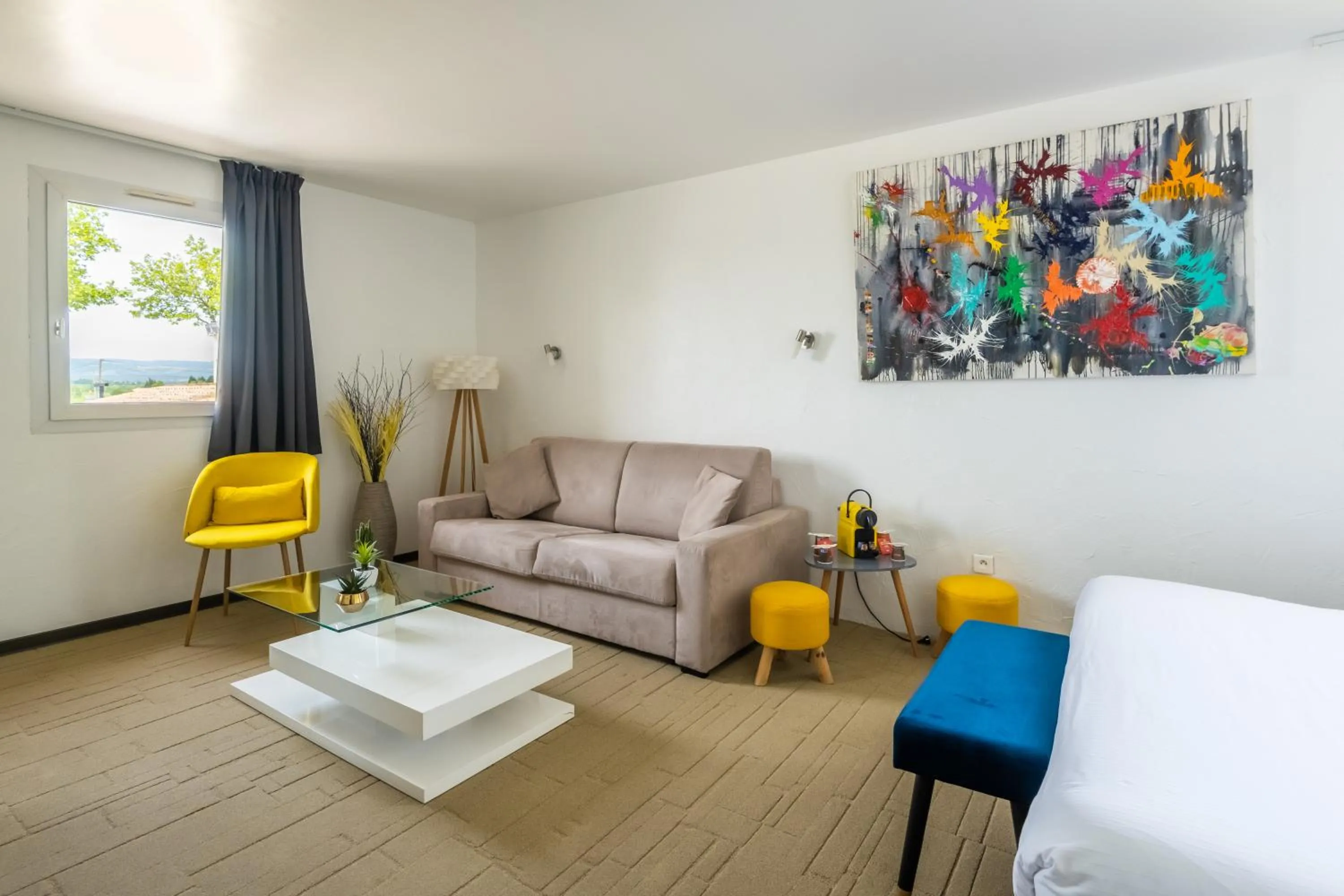 Photo of the whole room in LOGIS Hôtel Restaurant Le Clos Fleuri