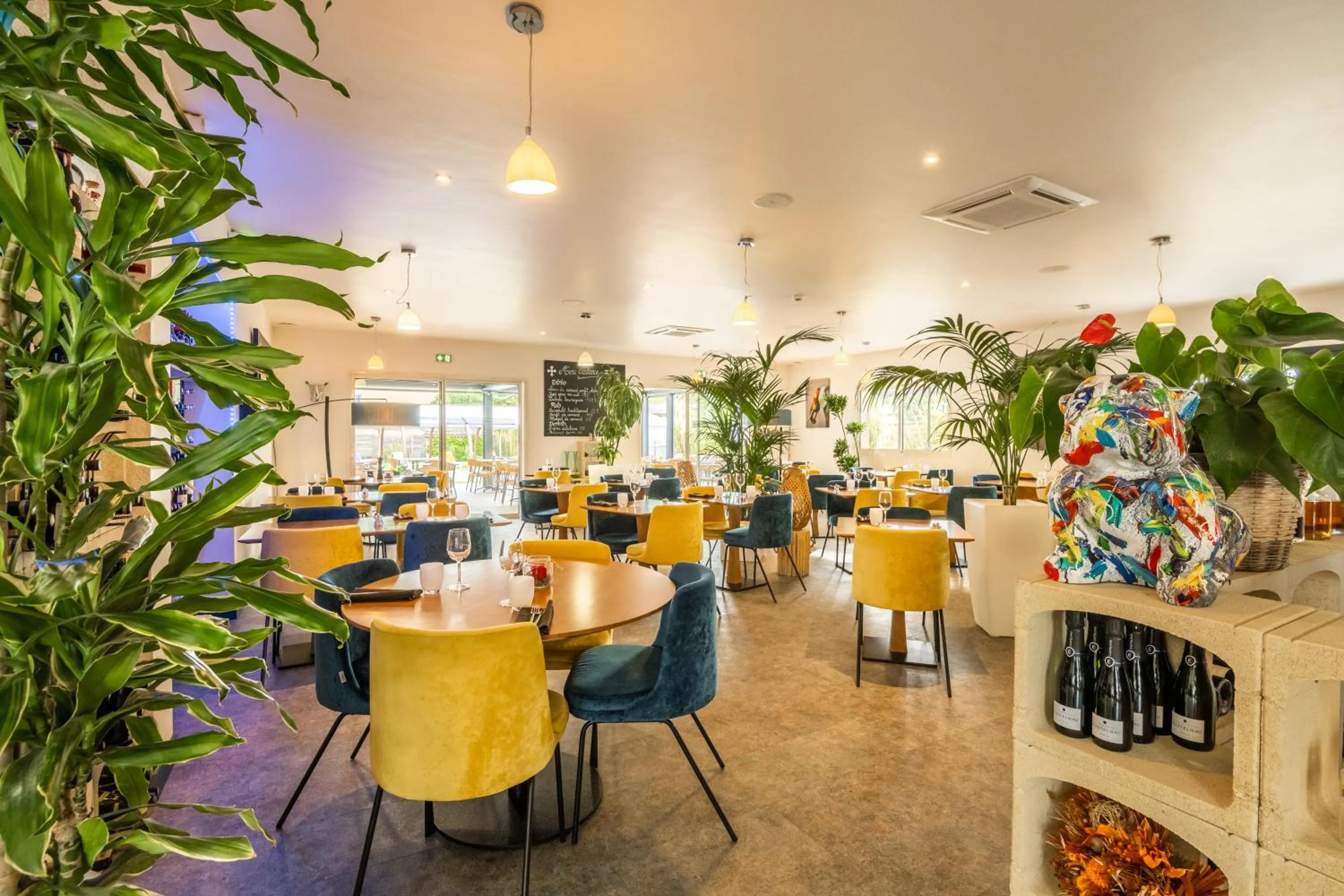 Restaurant/places to eat in LOGIS Hôtel Restaurant Le Clos Fleuri