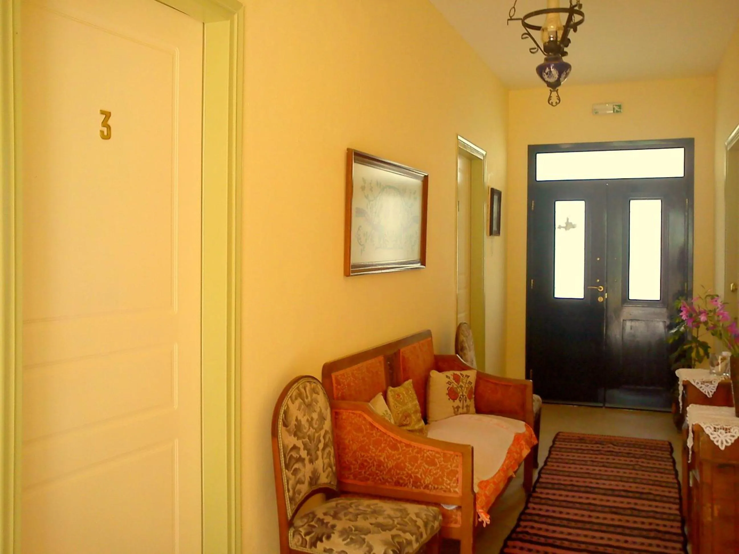 Seating area in Hariklia Rent Rooms