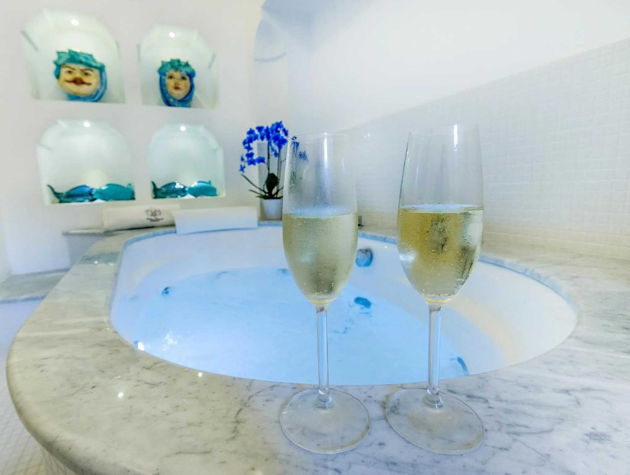 Food and drinks in Relais Correale Rooms & Garden