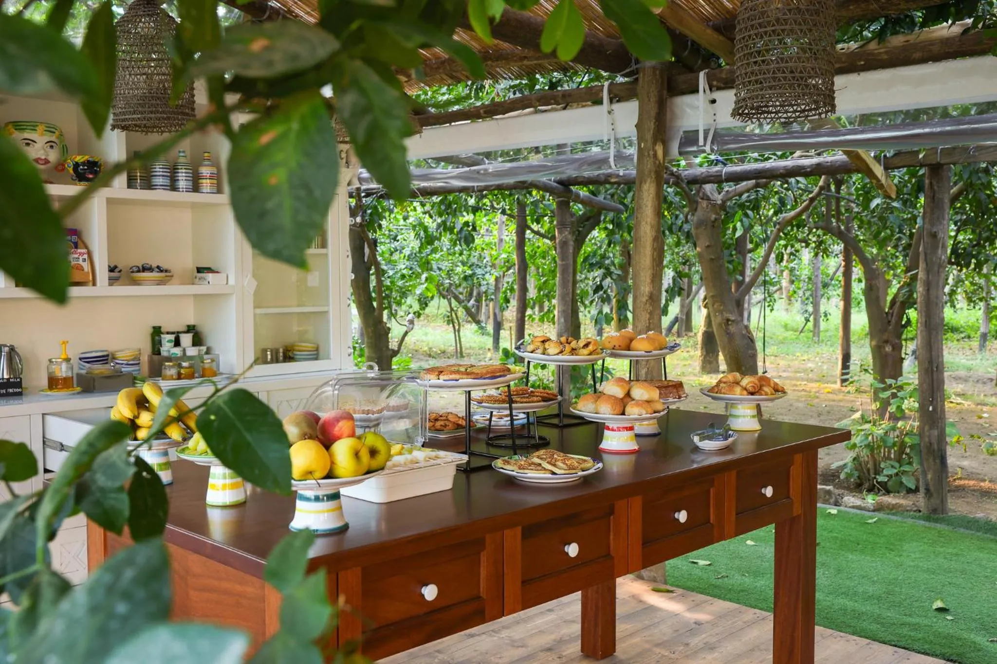 Breakfast in Relais Correale Rooms & Garden