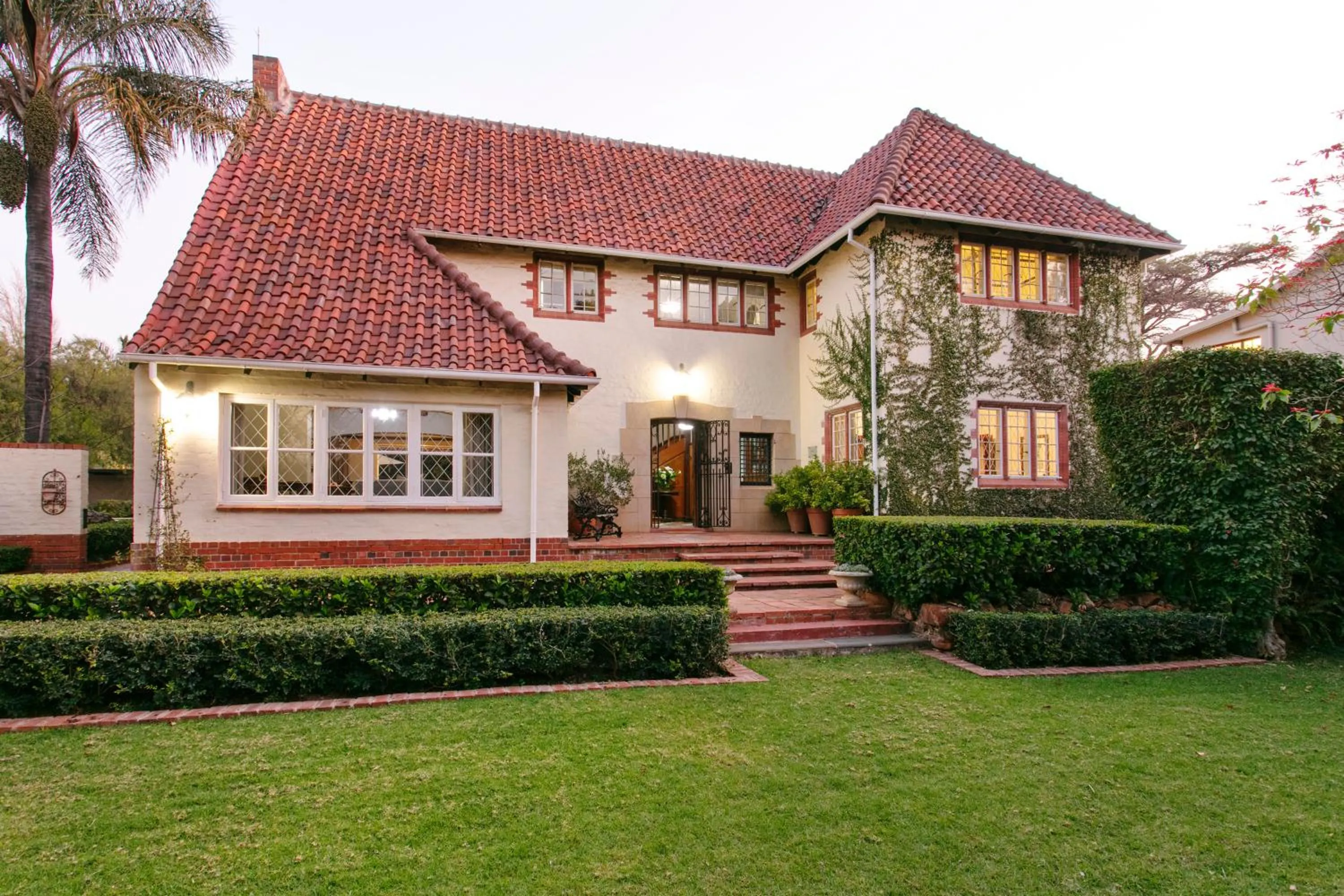 Property building in Brooklyn Manor