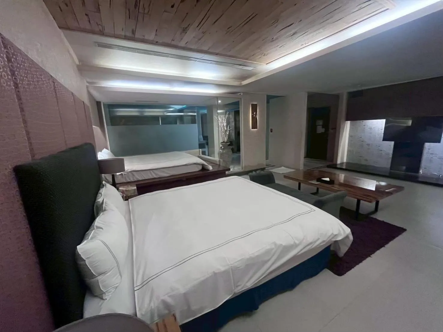 Bed in Her Home Spa Motel Chiayi