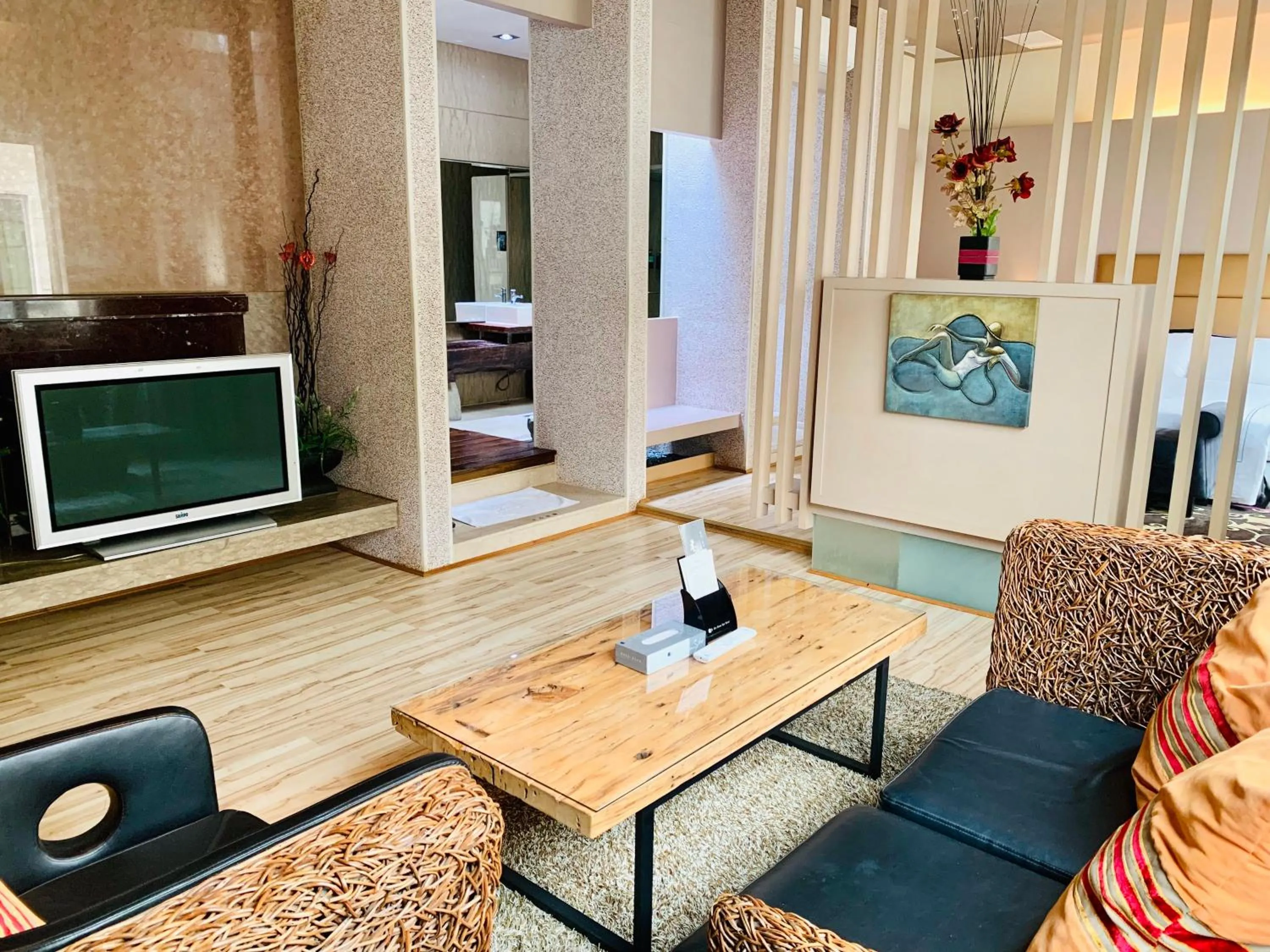 Her Home Spa Motel Chiayi
