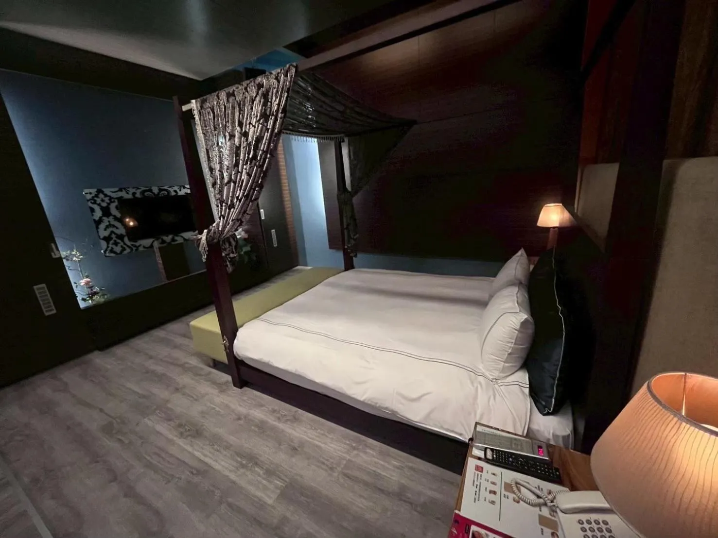 Bed in Her Home Spa Motel Chiayi