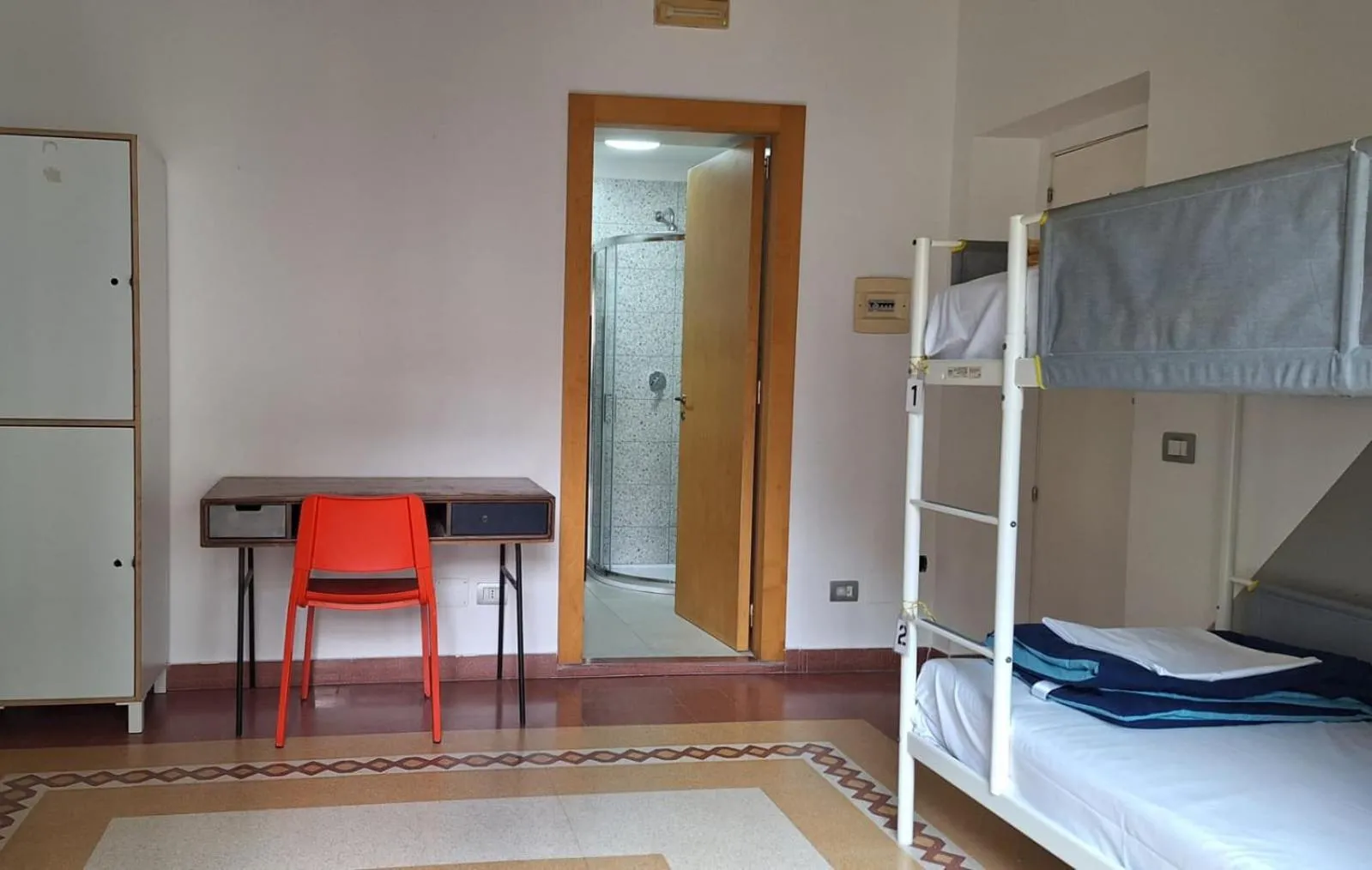 Bed in La Controra Hostel Naples