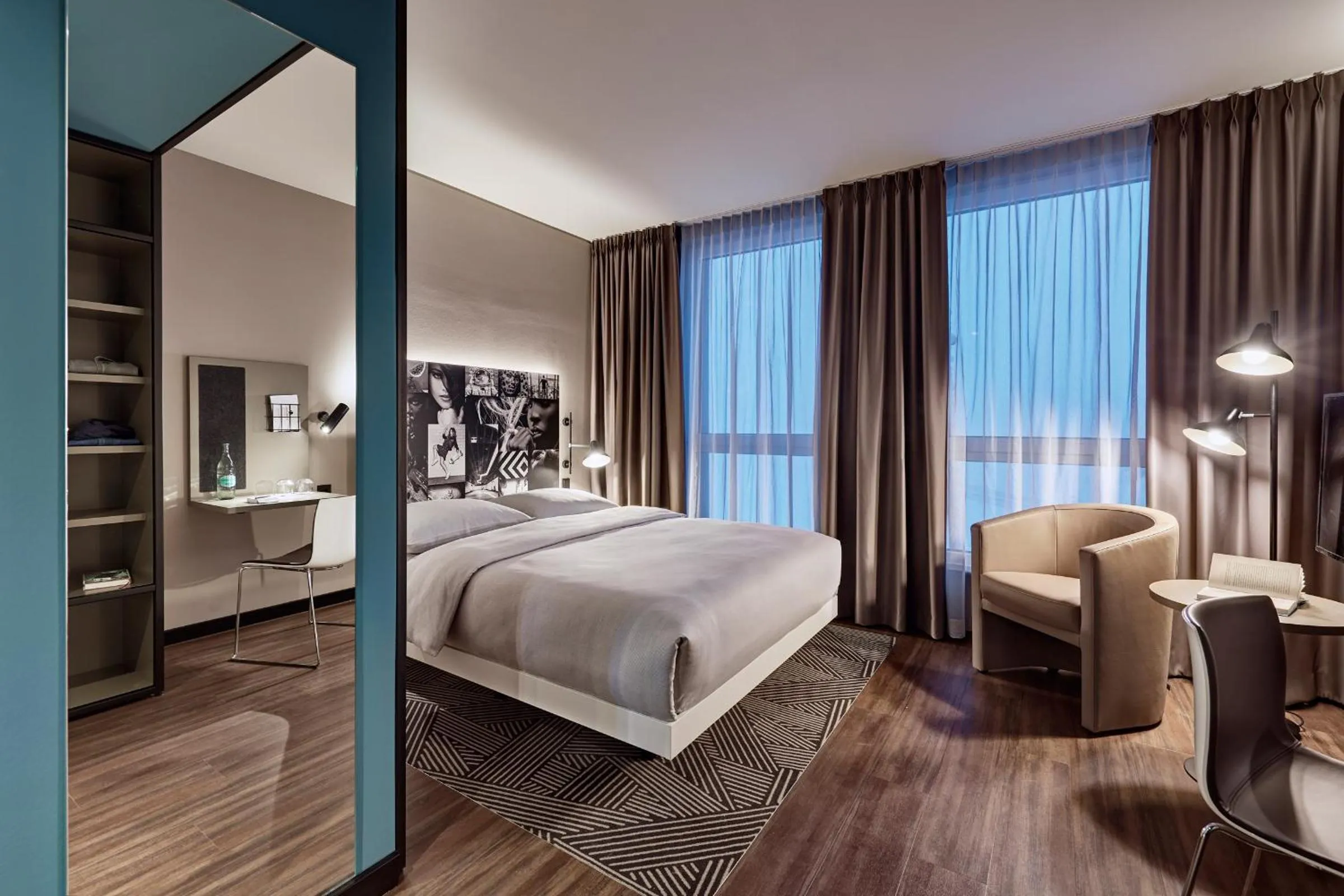 Bed in LEGERE HOTEL Wiesbaden-Taunusstein