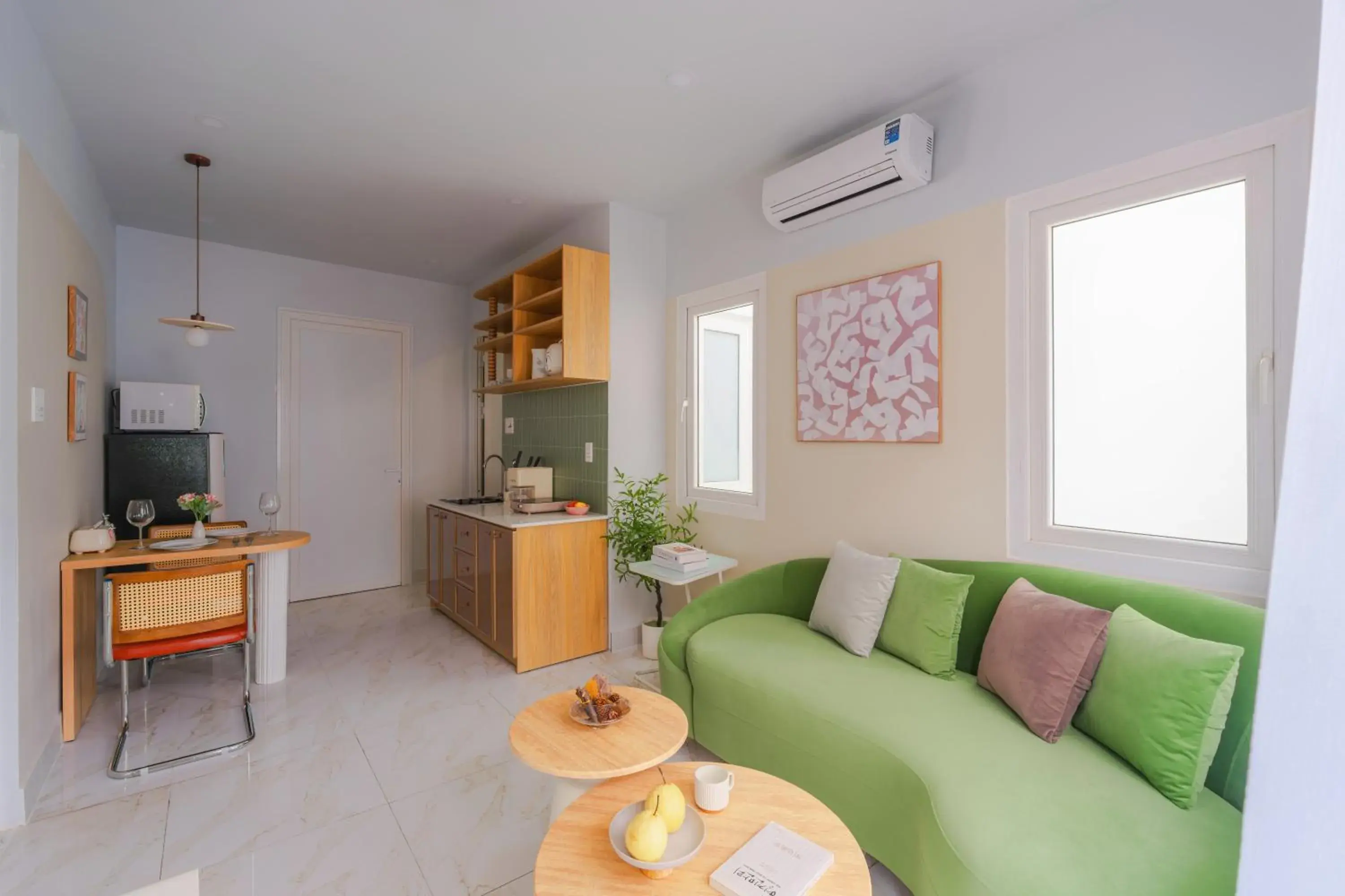 One-Bedroom Apartment with Balcony and Water View in Grace Apartment - HCM One-Bedroom Apartment with Balcony and Water View in Grace Apartment - HCM