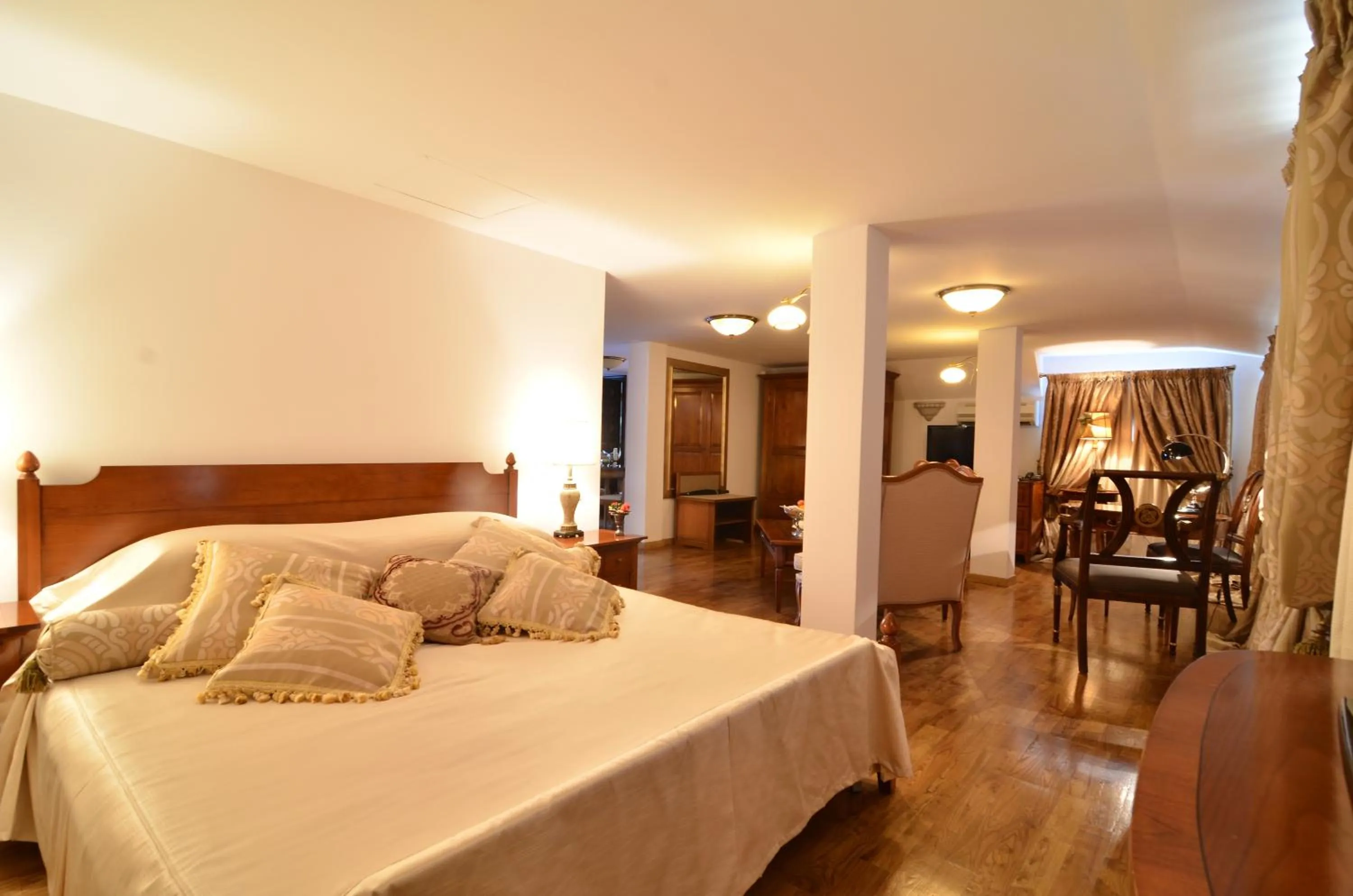 Photo of the whole room, Bed in Scala Boutique-Hotel