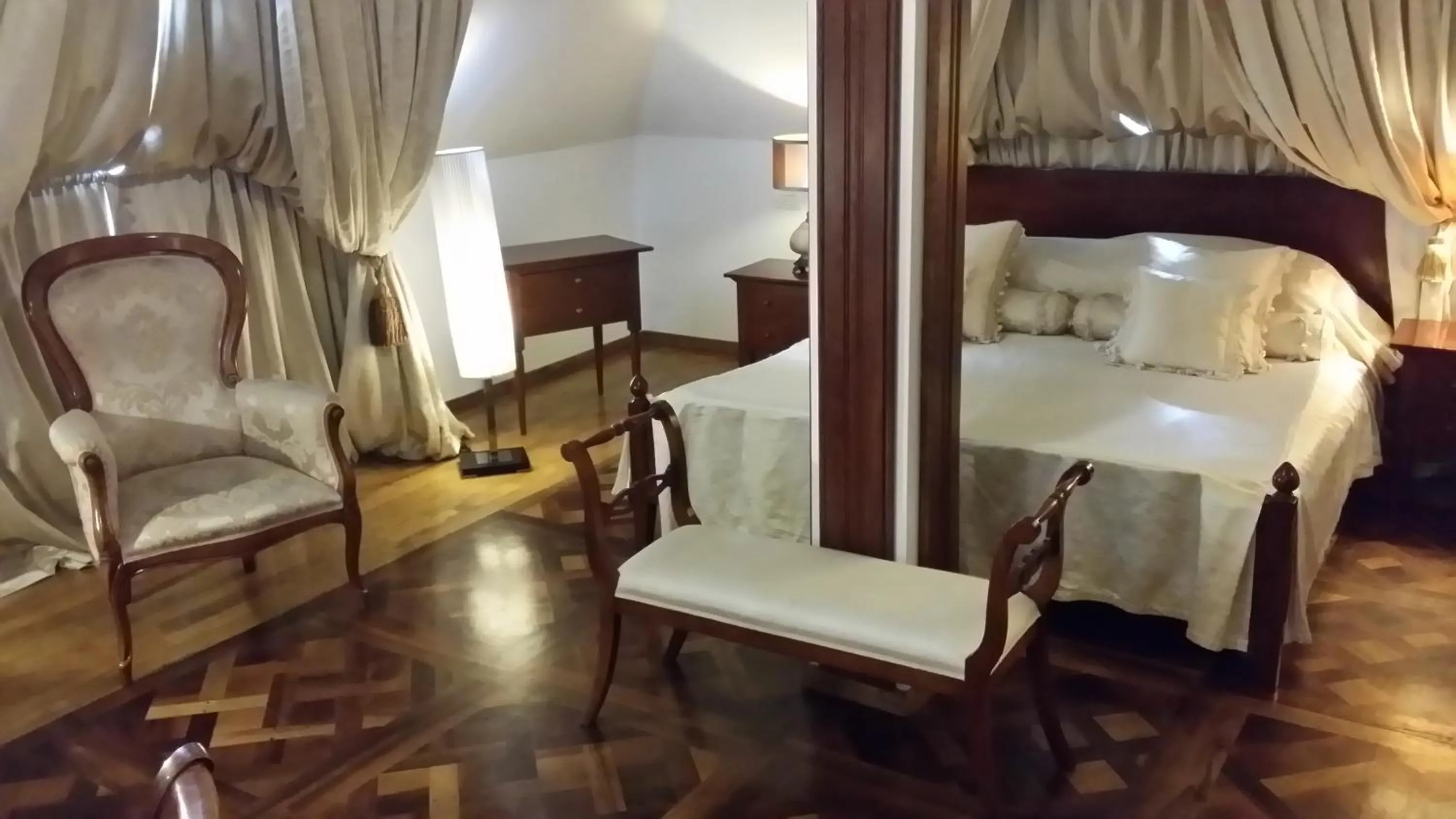 Photo of the whole room, Bed in Scala Boutique-Hotel