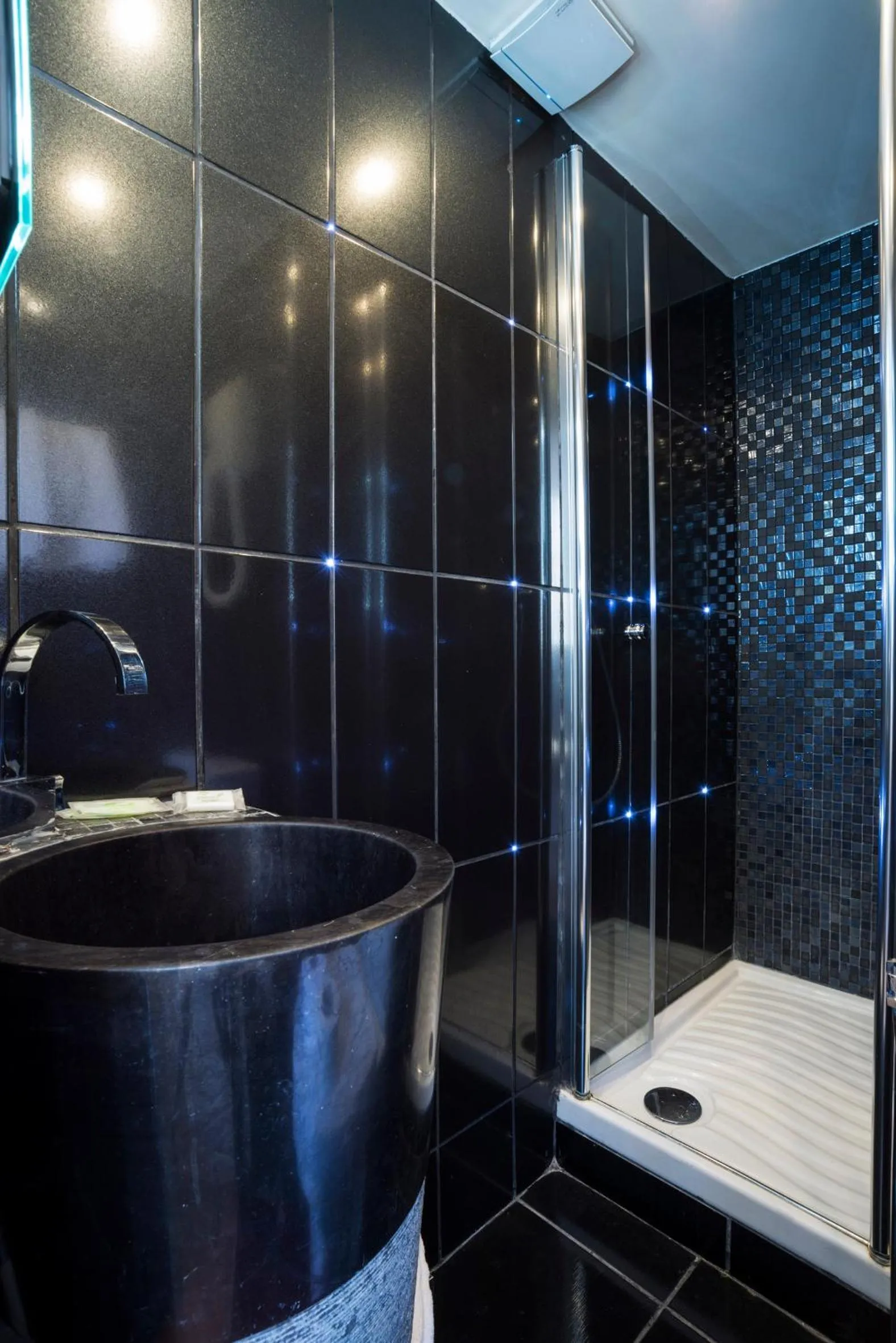 Bathroom in Hôtel Du Brésil