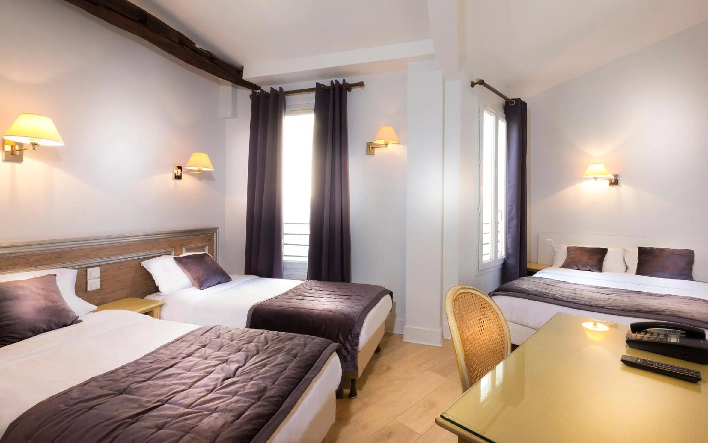 Photo of the whole room, Bed in Hôtel Du Brésil