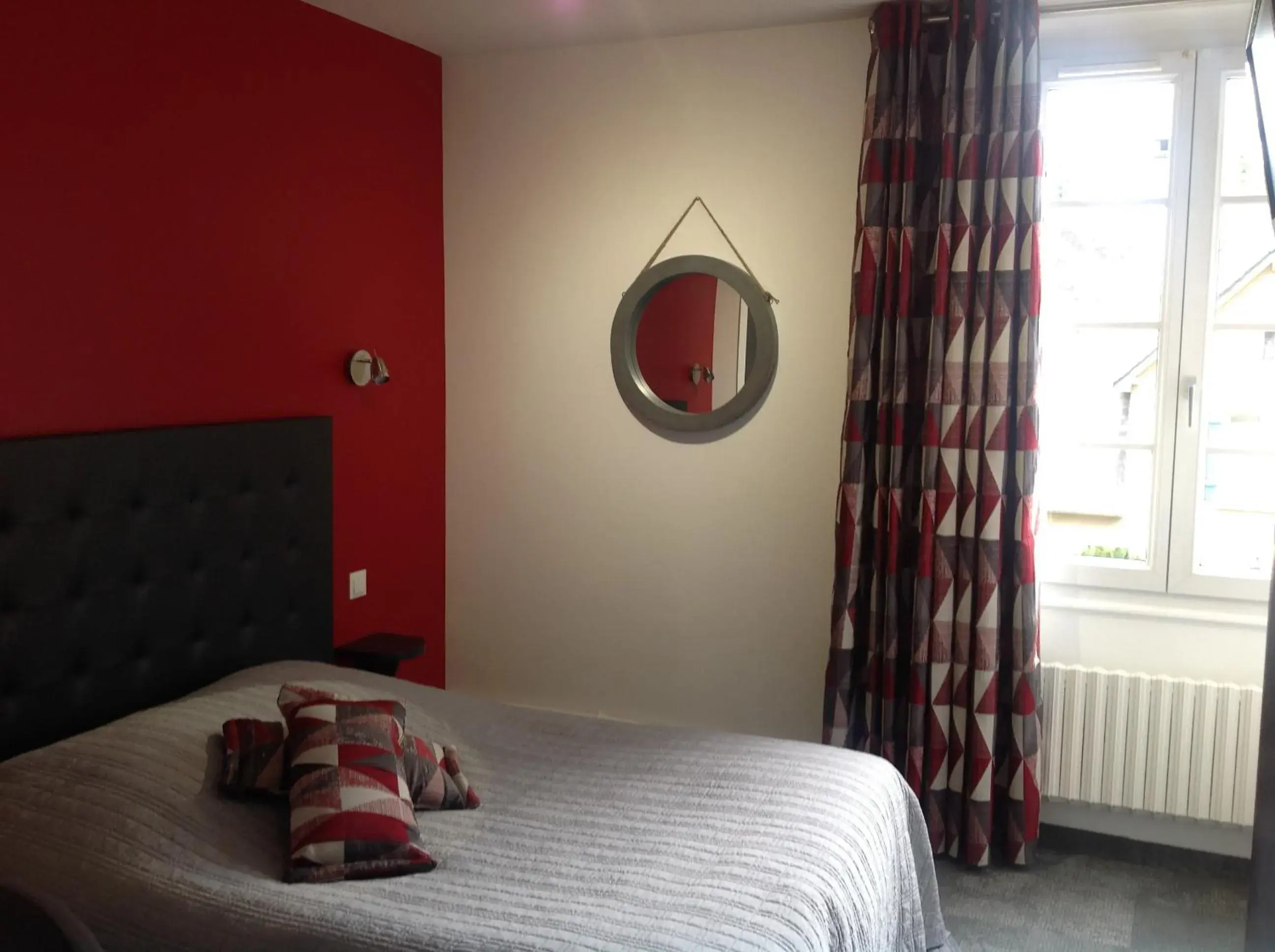 Double Room with Shower in Auberge De L'Abbaye-Logis Hôtel Restaurant Double Room with Shower in Auberge De L'Abbaye-Logis Hôtel Restaurant