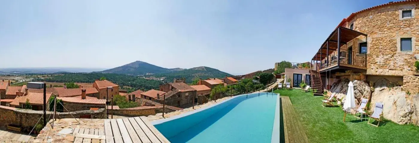 Property building in Casa da Cisterna Property building in Casa da Cisterna