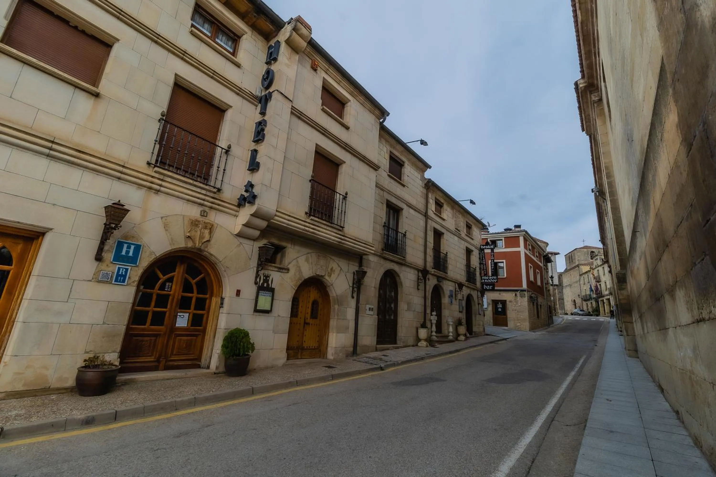 Street view in Hotel Santo Domingo de Silos