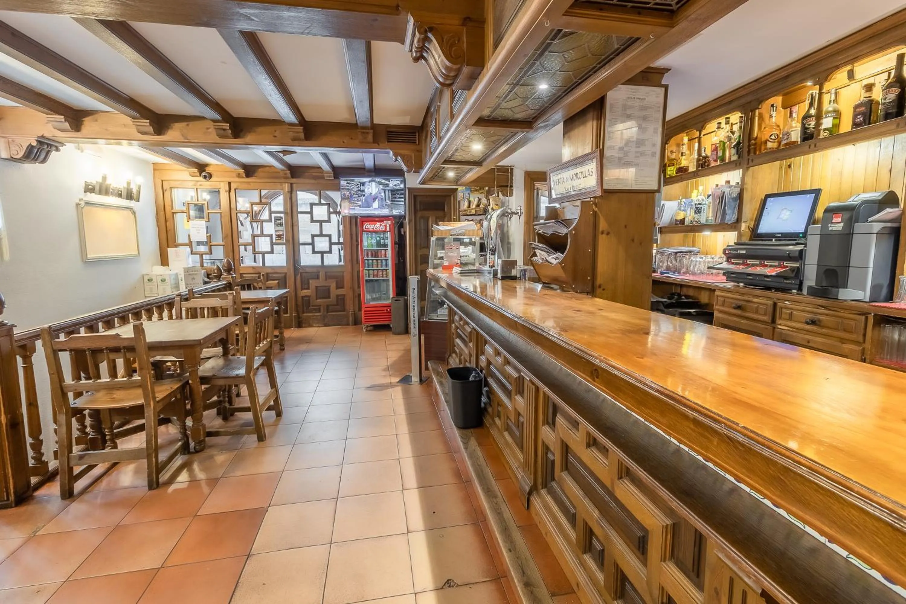 Restaurant/places to eat in Hotel Santo Domingo de Silos