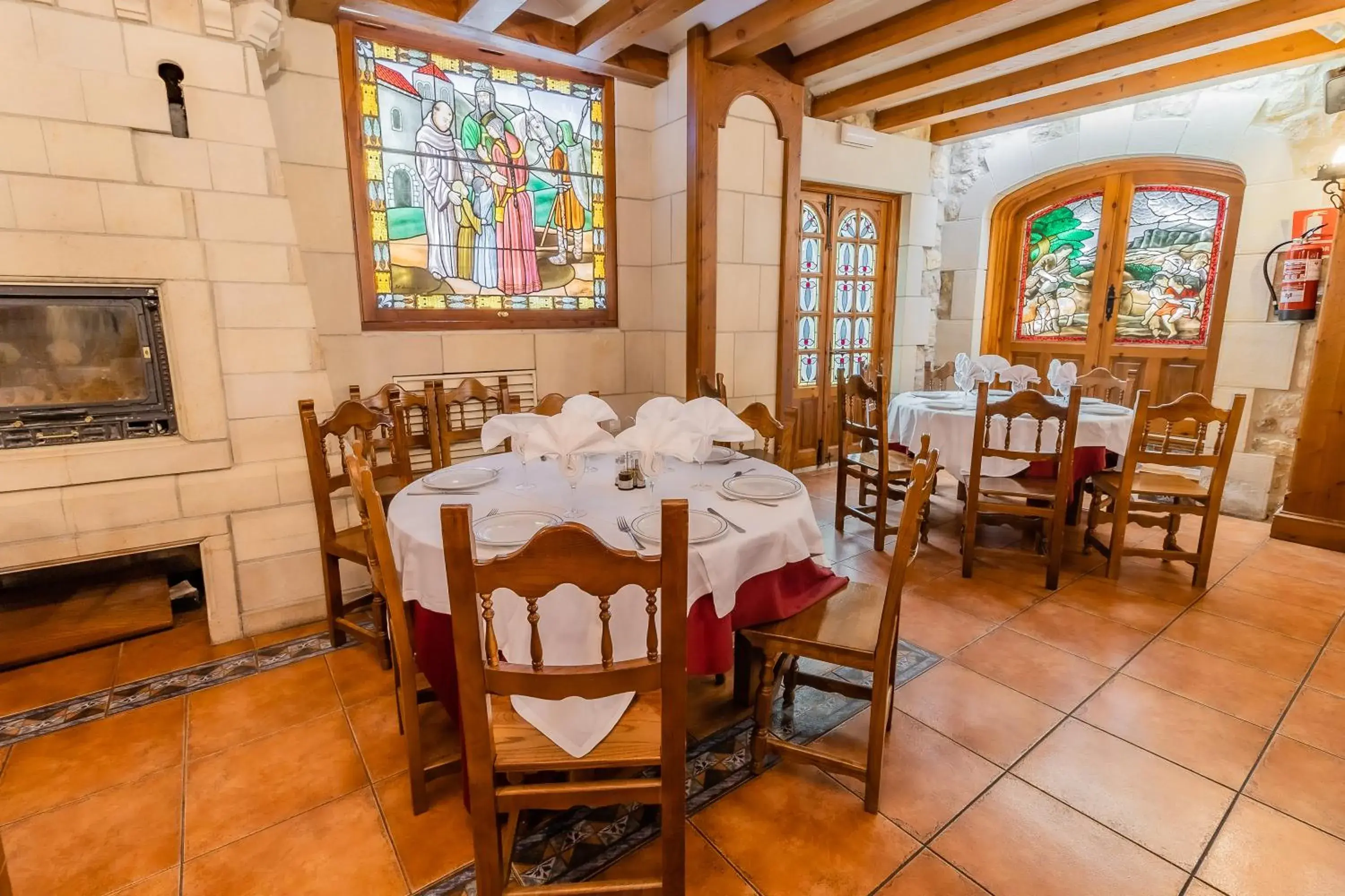 Restaurant/places to eat in Hotel Santo Domingo de Silos Restaurant/places to eat in Hotel Santo Domingo de Silos