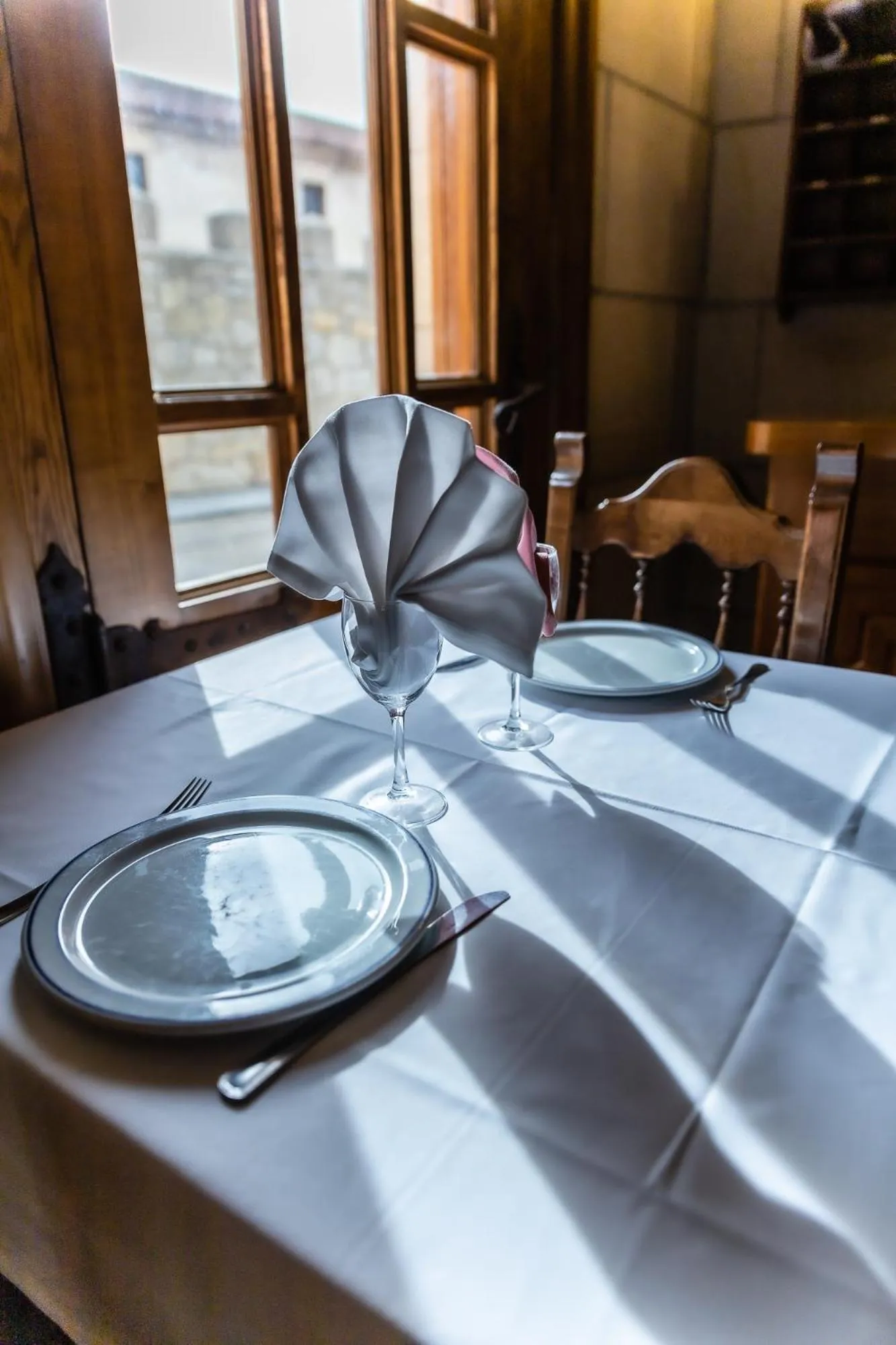 Dining area in Hotel Santo Domingo de Silos